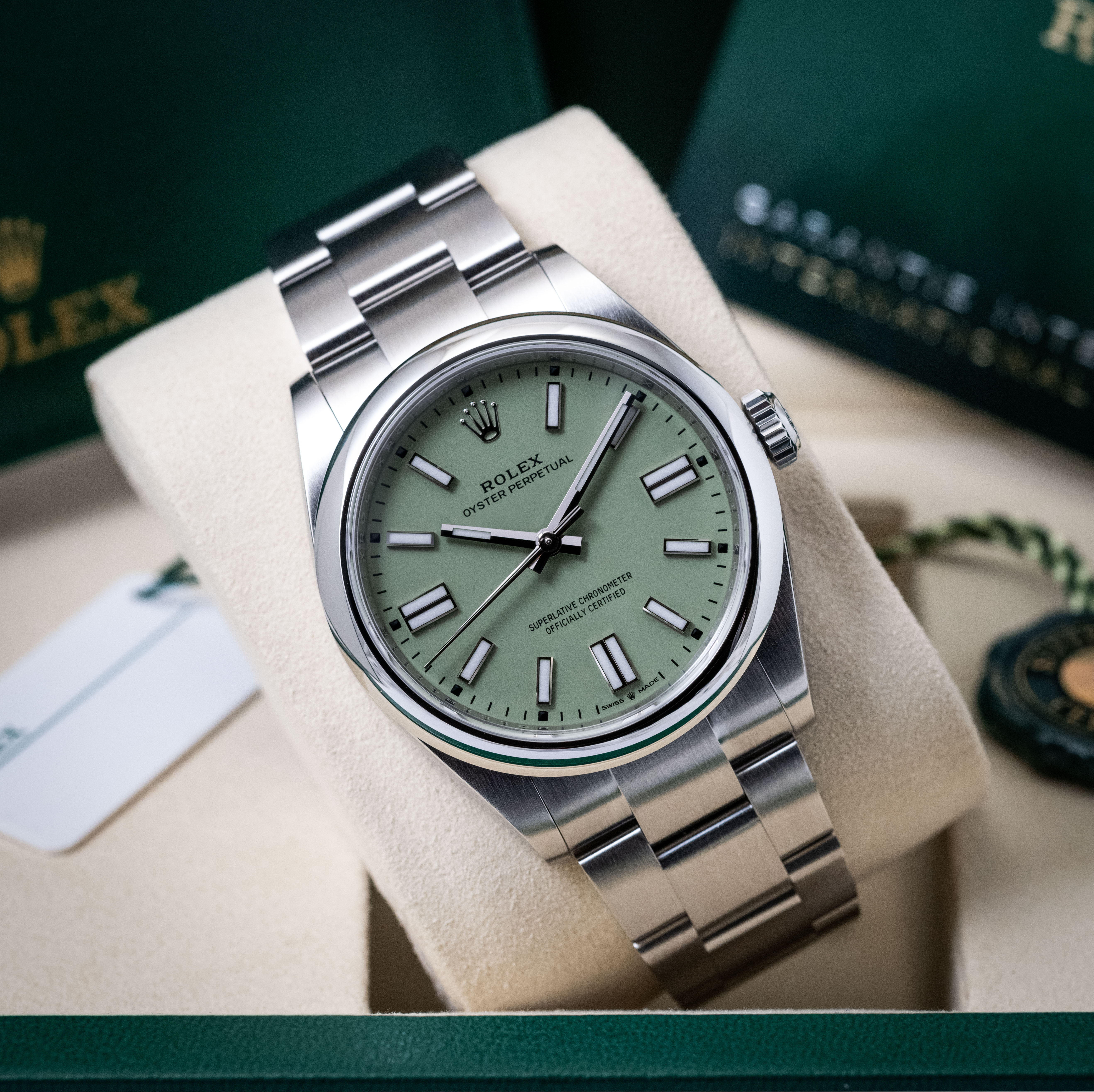 Rolex Oyster Perpetual 41 134300 Thumbnail 6