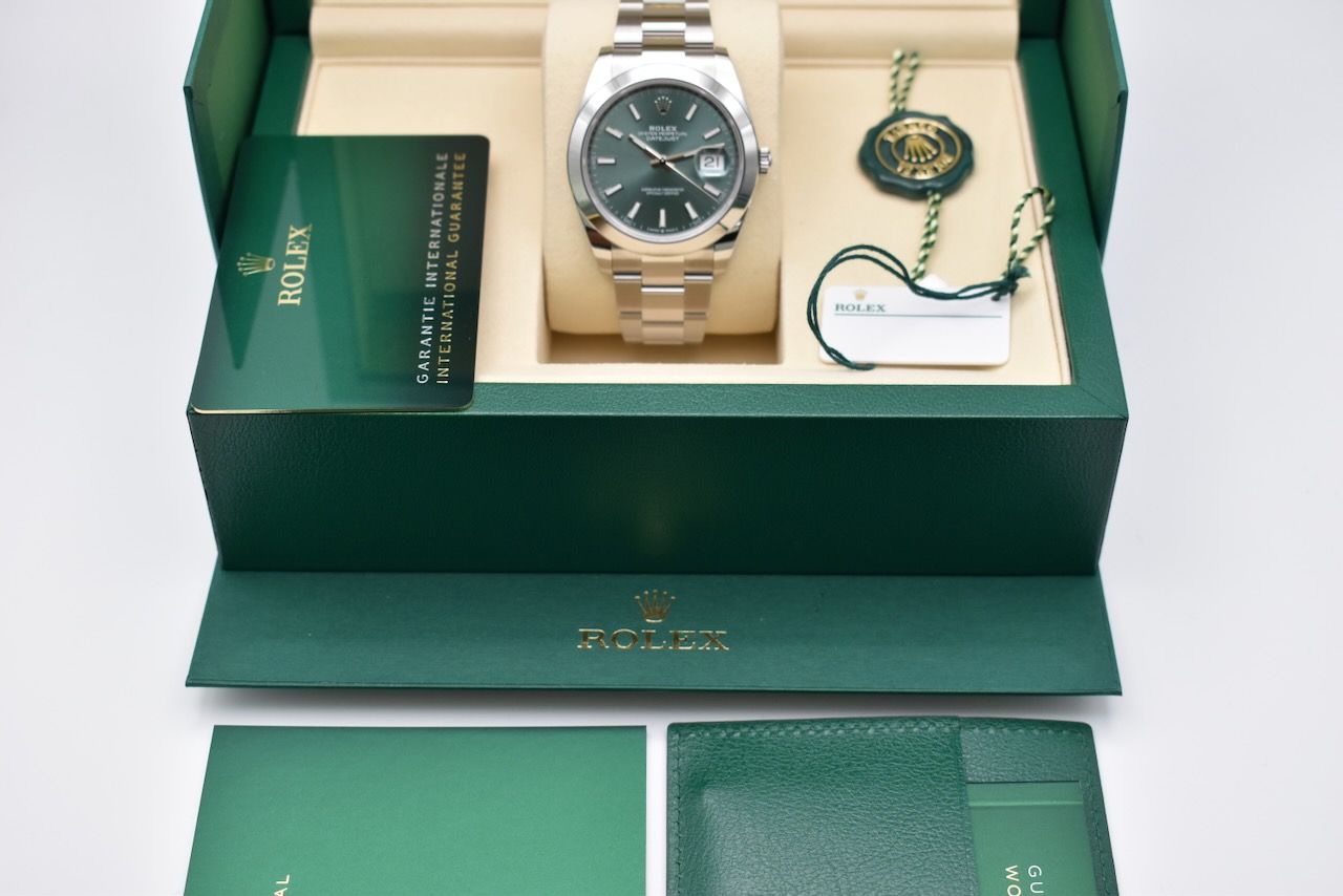 Rolex Datejust 41 126300 Thumbnail 7