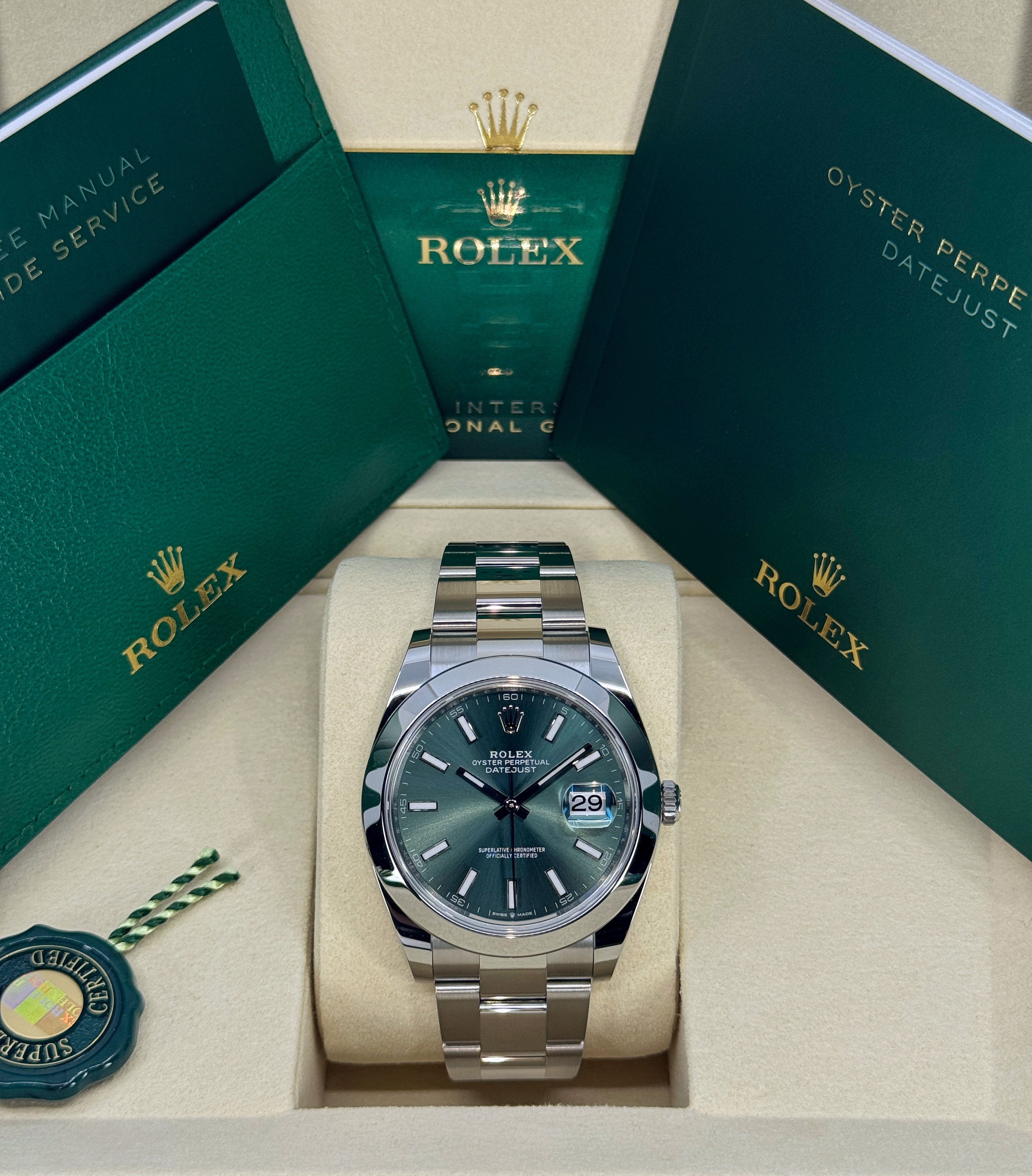 Rolex Datejust 41 126300 Thumbnail 7