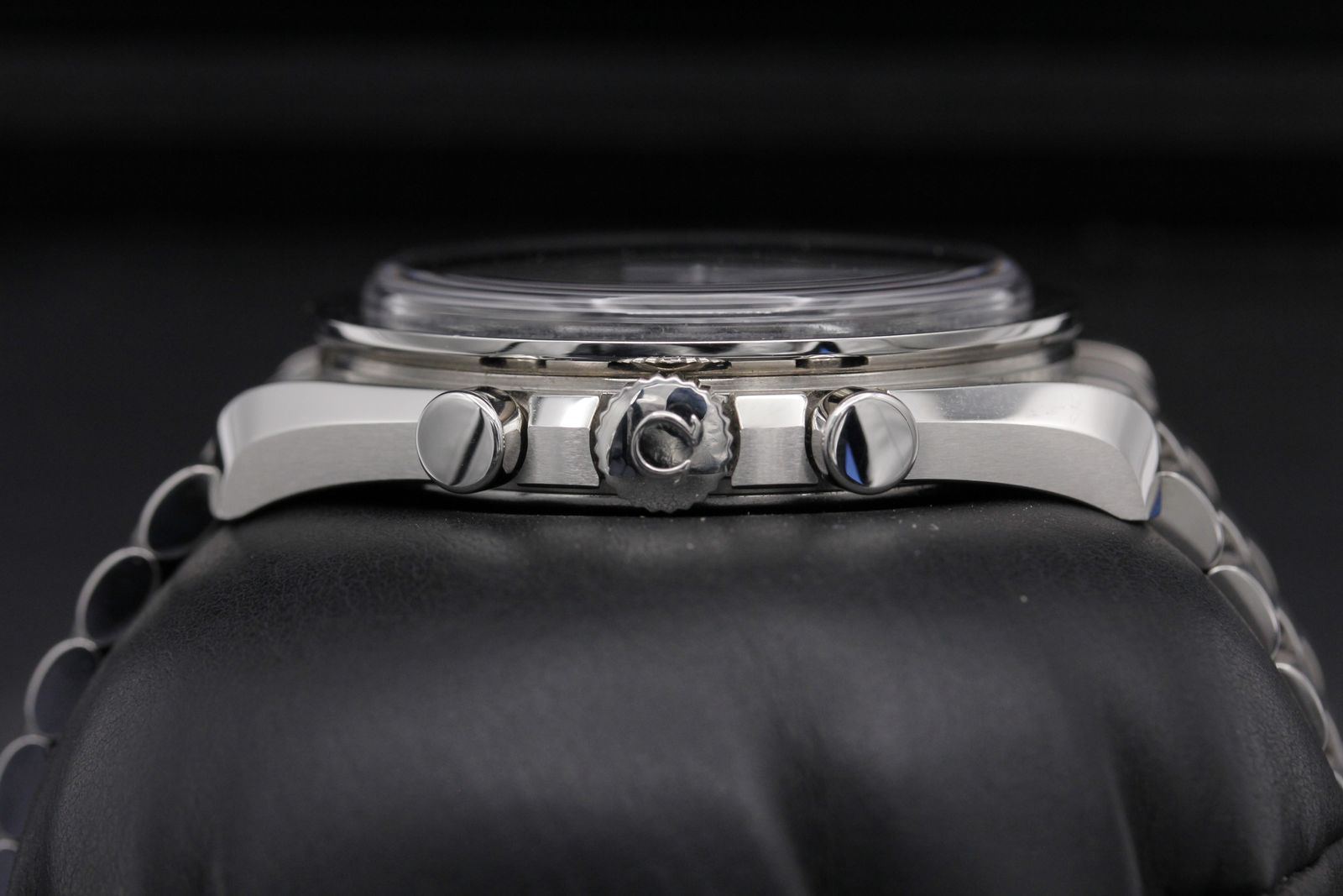 Omega Speedmaster Moonwatch Professional 310.30.42.50.01.002 Thumbnail 3