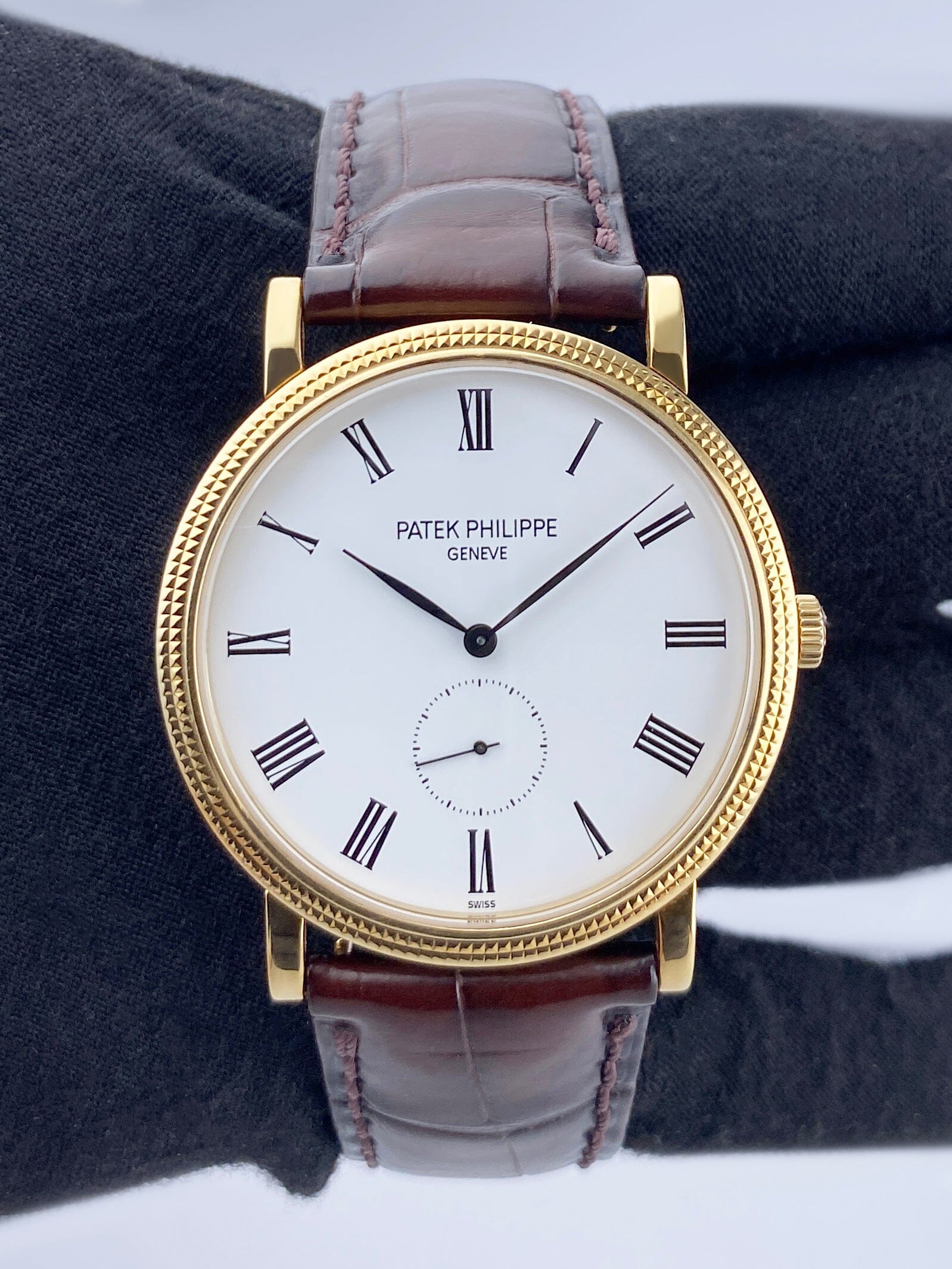 Patek Philippe Calatrava 5119J-001 Thumbnail 2