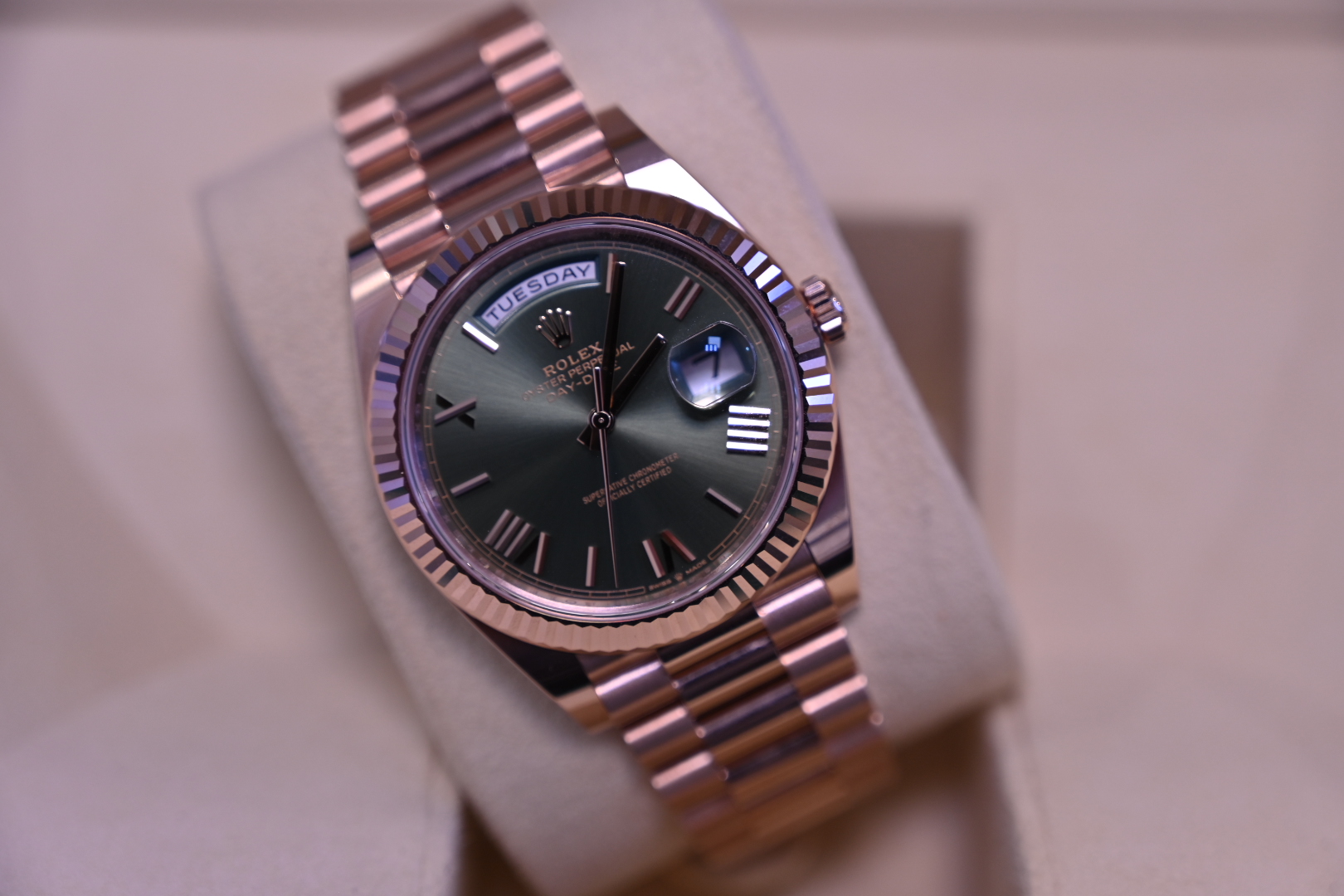 Rolex Day-Date 40 228235 Thumbnail 3