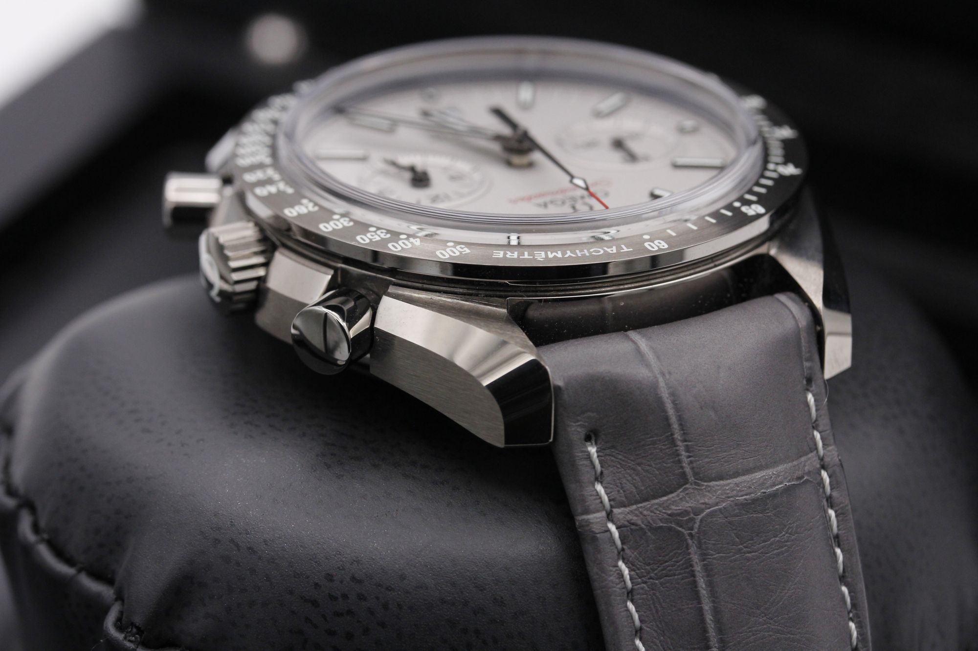 Omega Speedmaster Moonwatch 311.93.44.51.99.001 Thumbnail 4