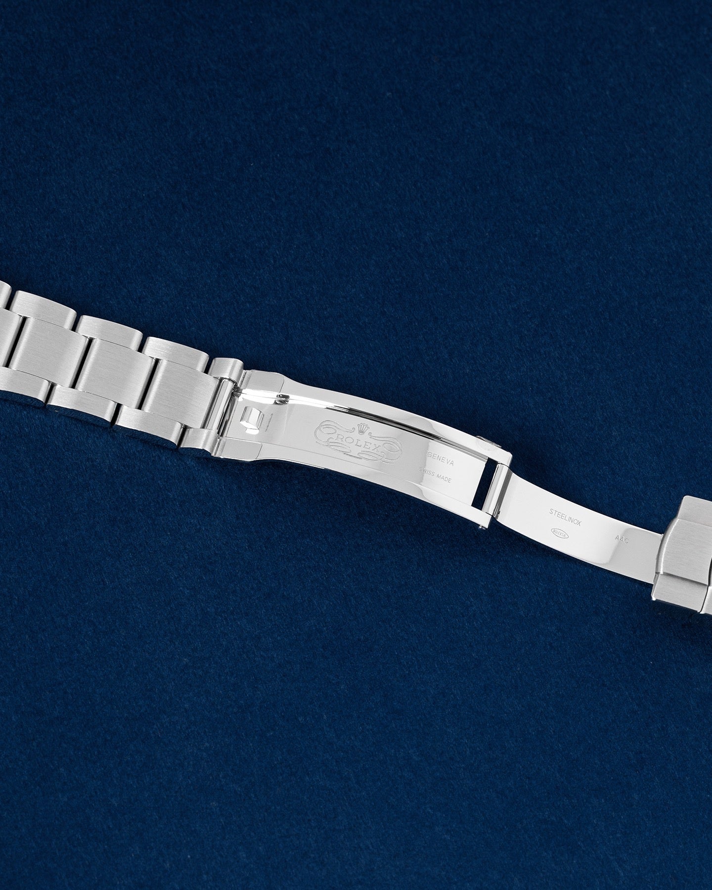 Rolex Oyster Perpetual 126000 Thumbnail 4