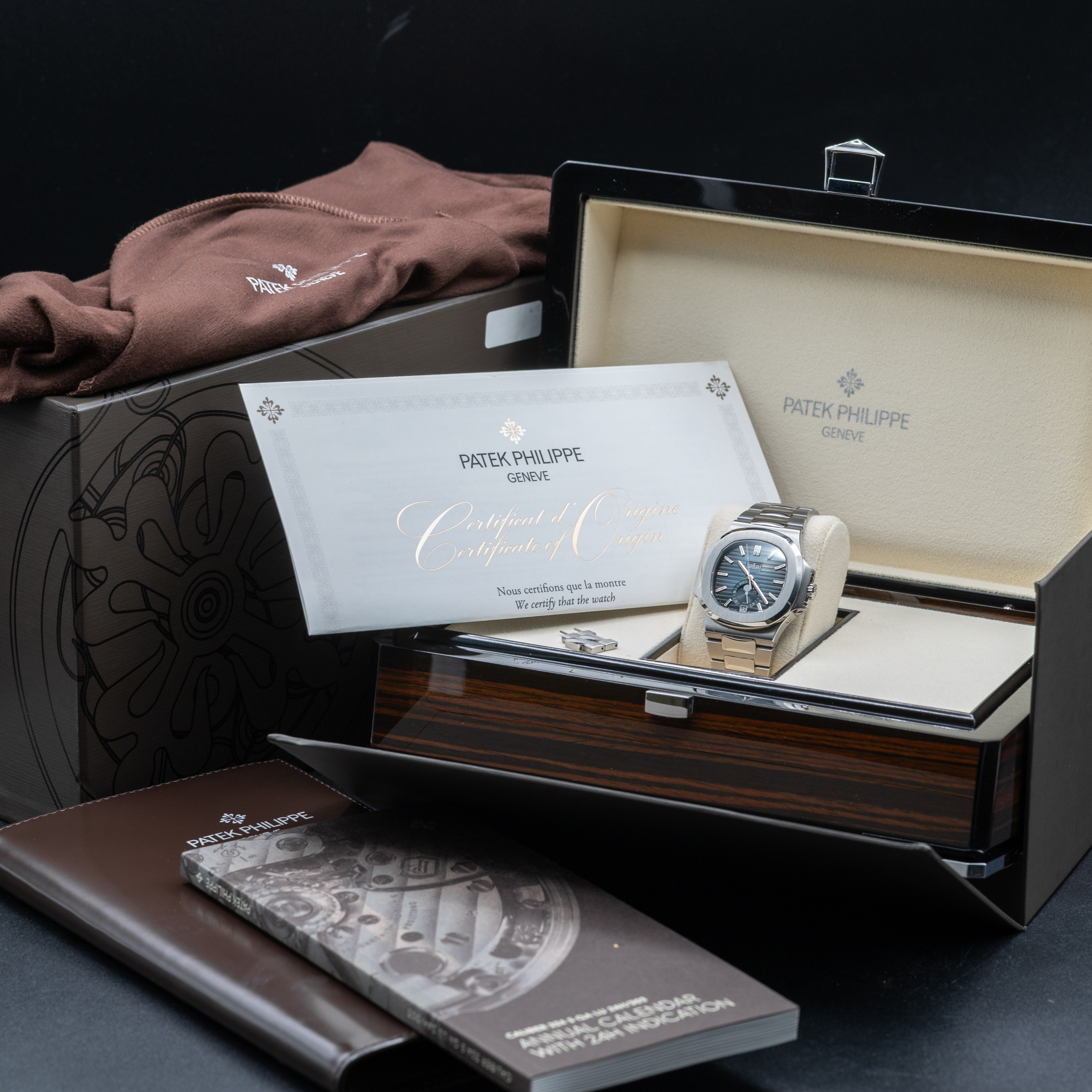 Patek Philippe Nautilus 5726/1A-014 Thumbnail 7