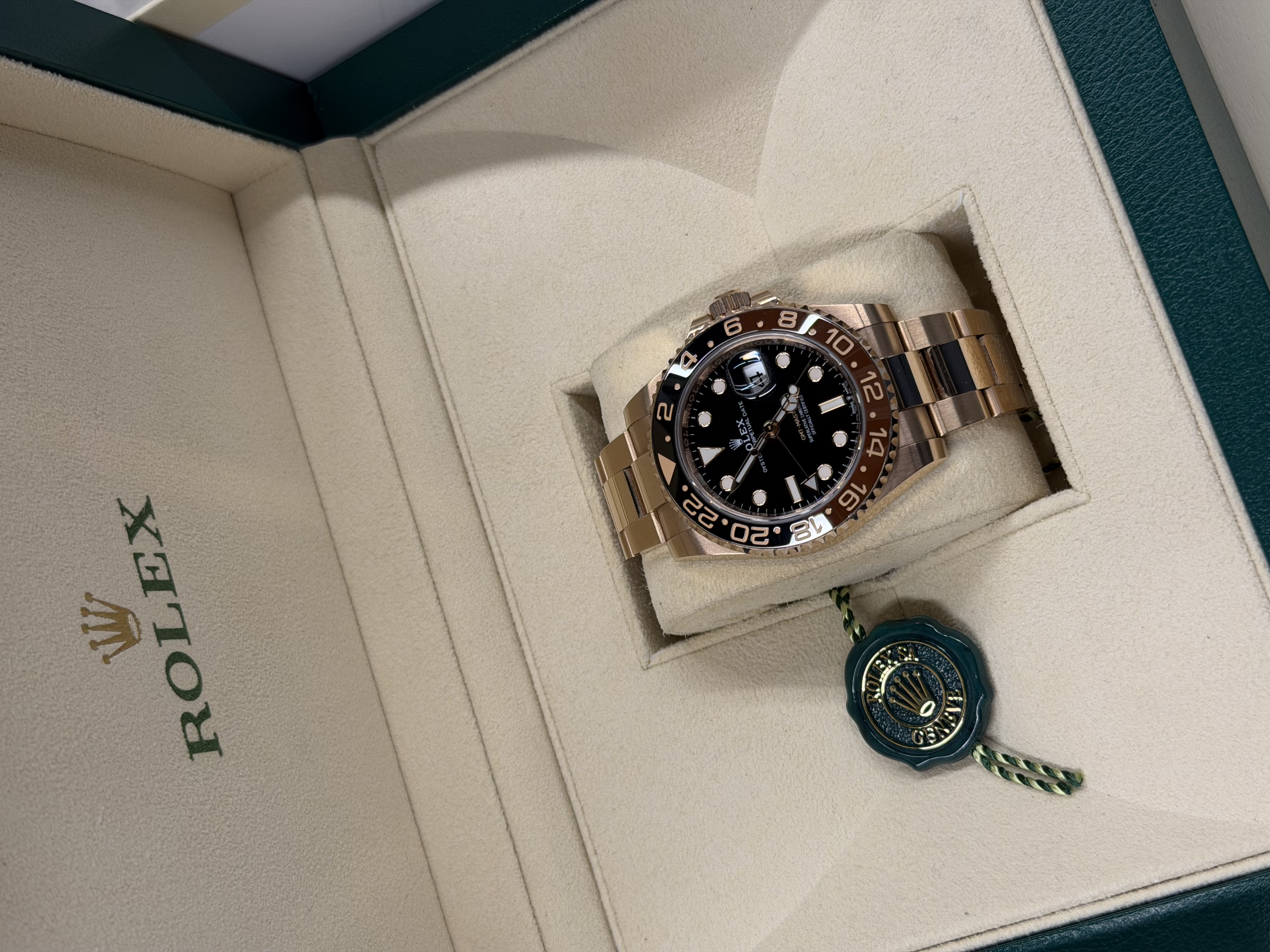 Rolex GMT Master II 126715 CHNR Thumbnail 4