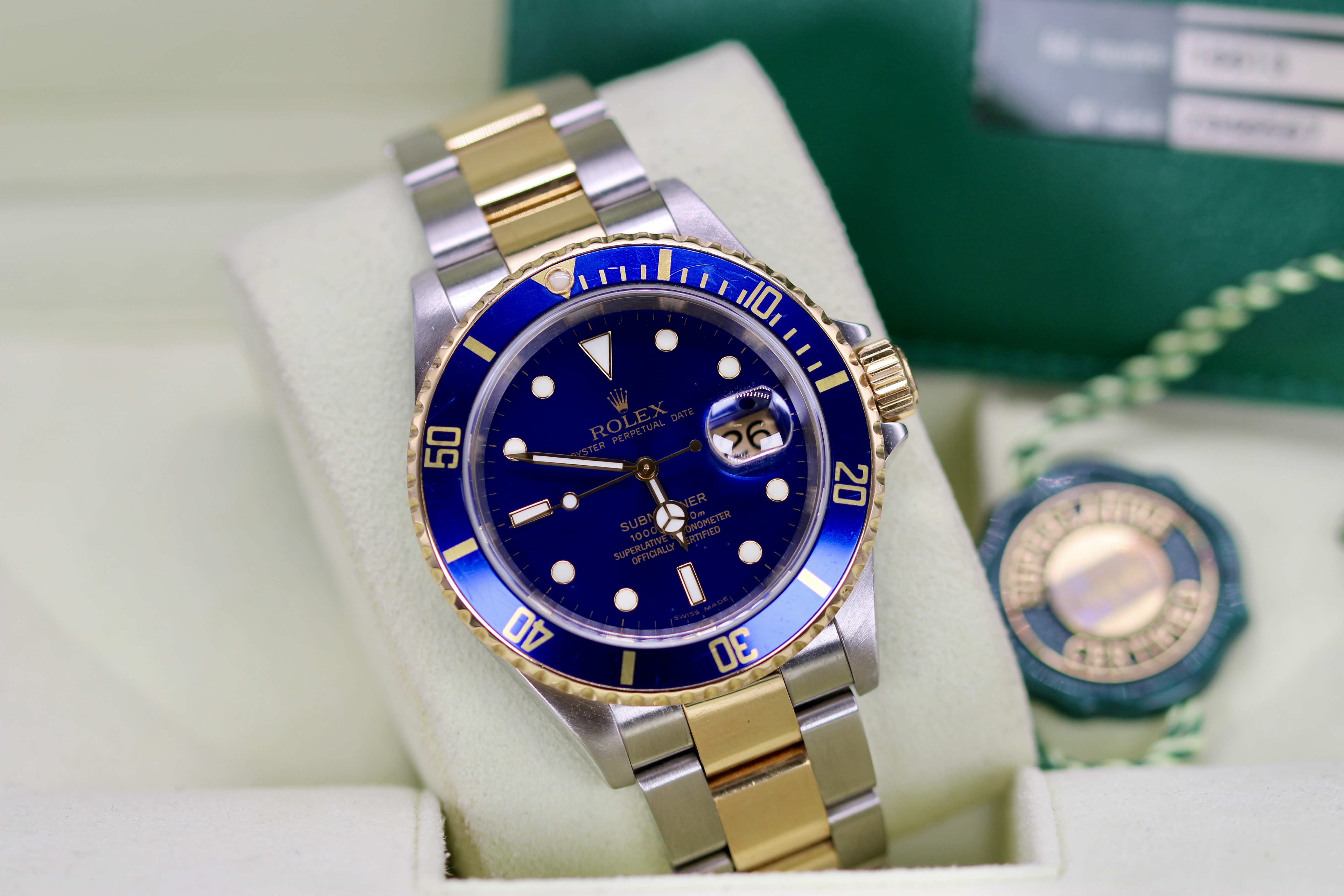 Rolex Submariner 16613 Thumbnail 6