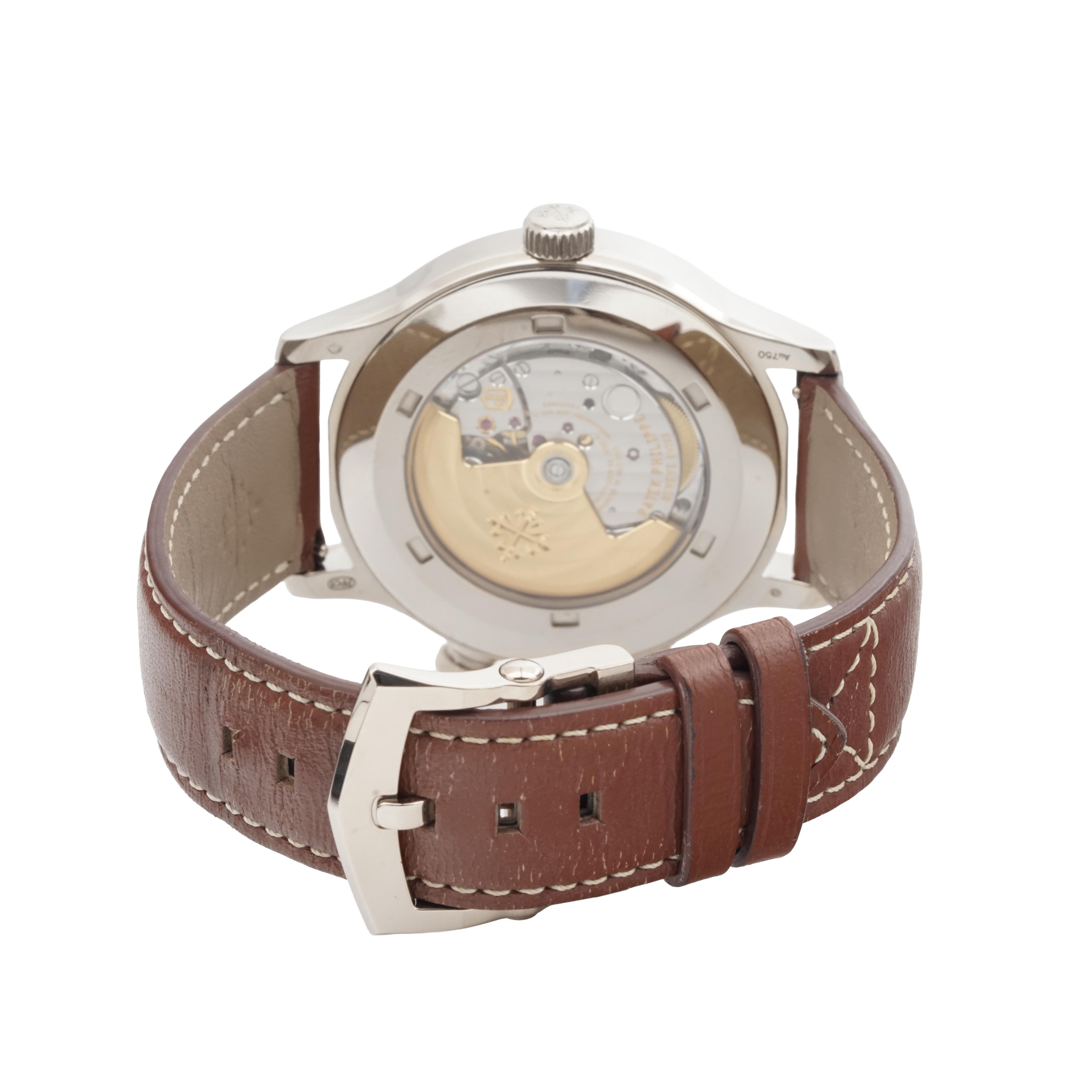 Patek Philippe Complications 5524G-001 Thumbnail 3