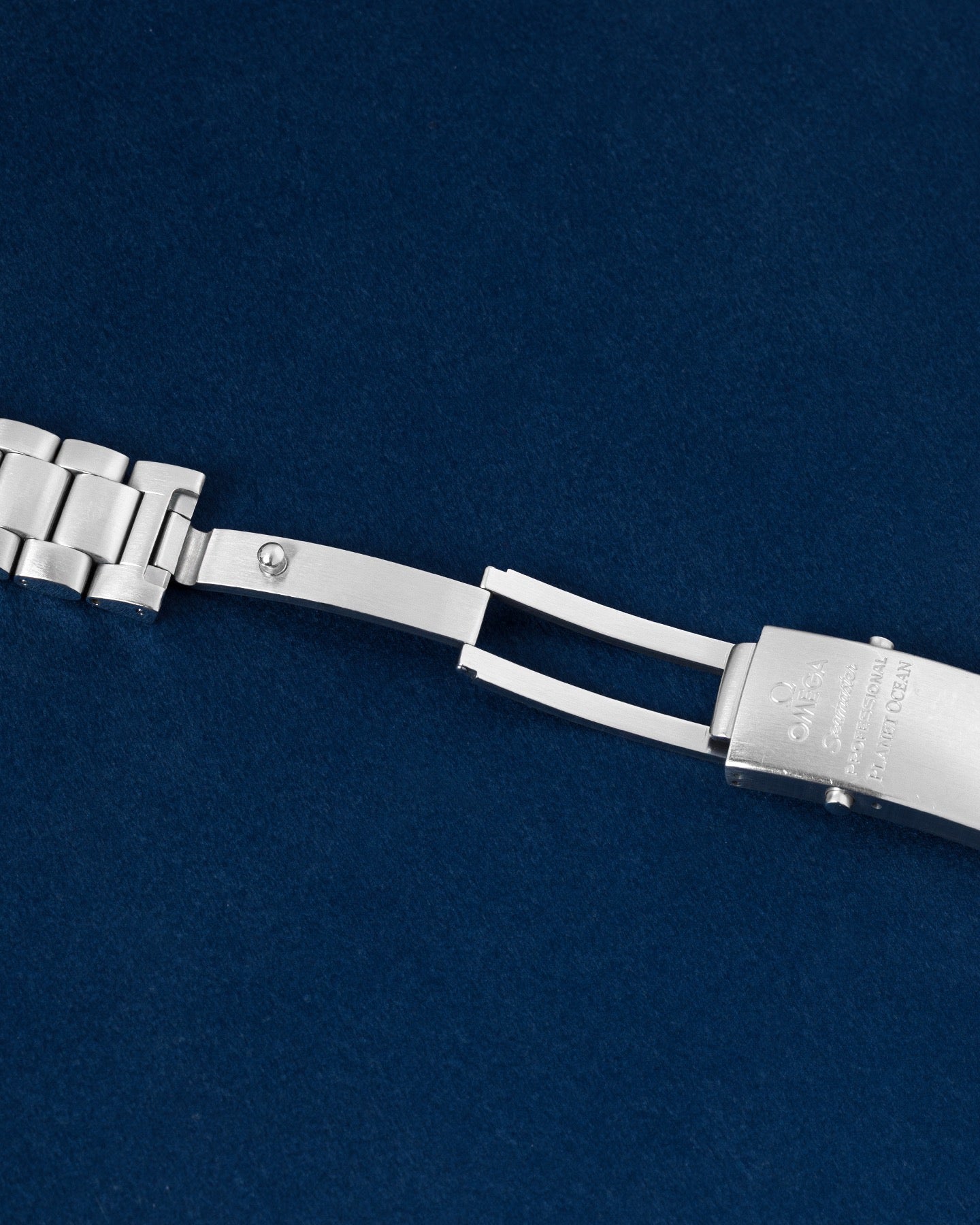 Omega Planet Ocean 2201.51.00 Thumbnail 4