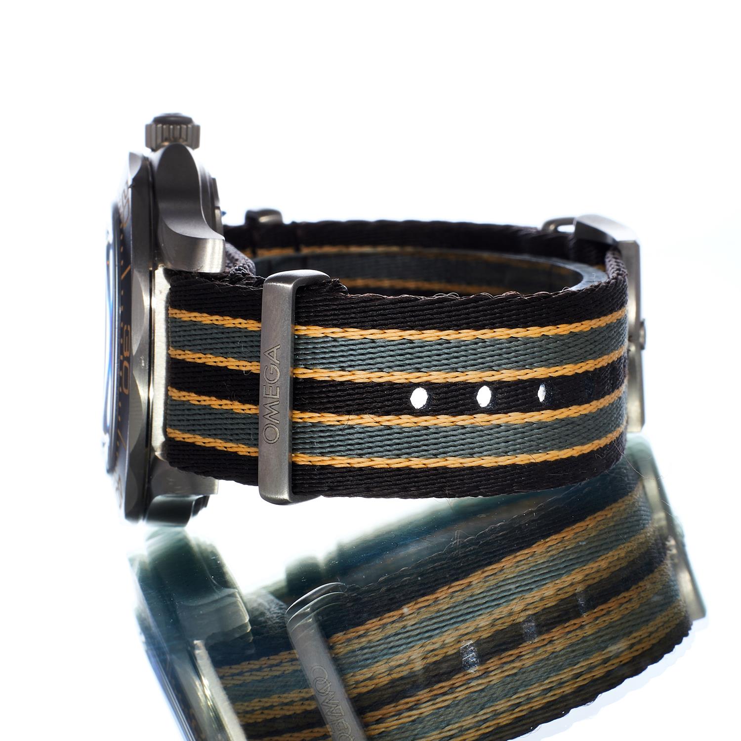 Omega Seamaster Diver 300m - James Bond Edition 210.92.42.20.01.001 Thumbnail 2