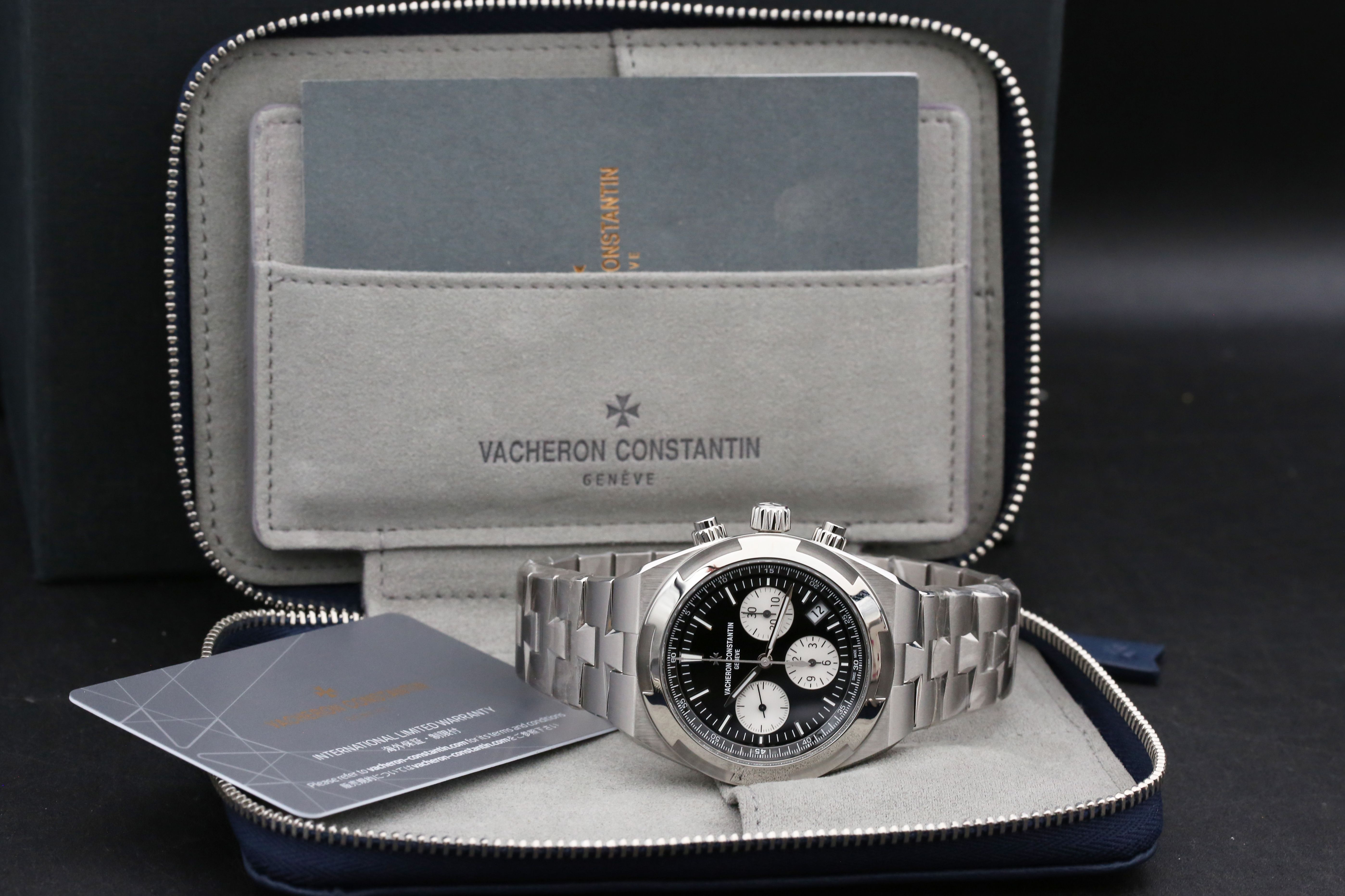 Vacheron Constantin Overseas 5520V/210A-B481 Thumbnail 4