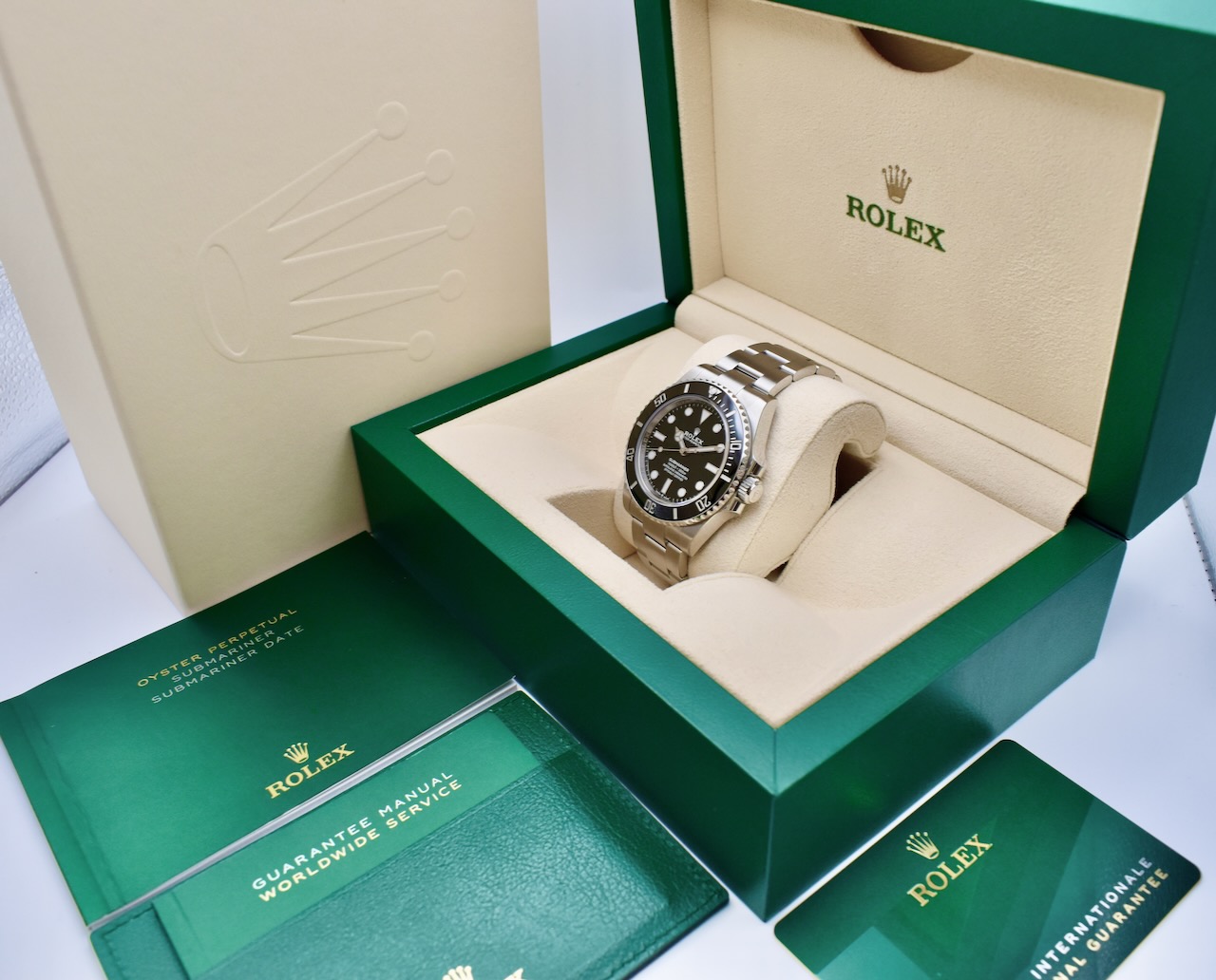 Rolex Submariner 124060 Thumbnail 7