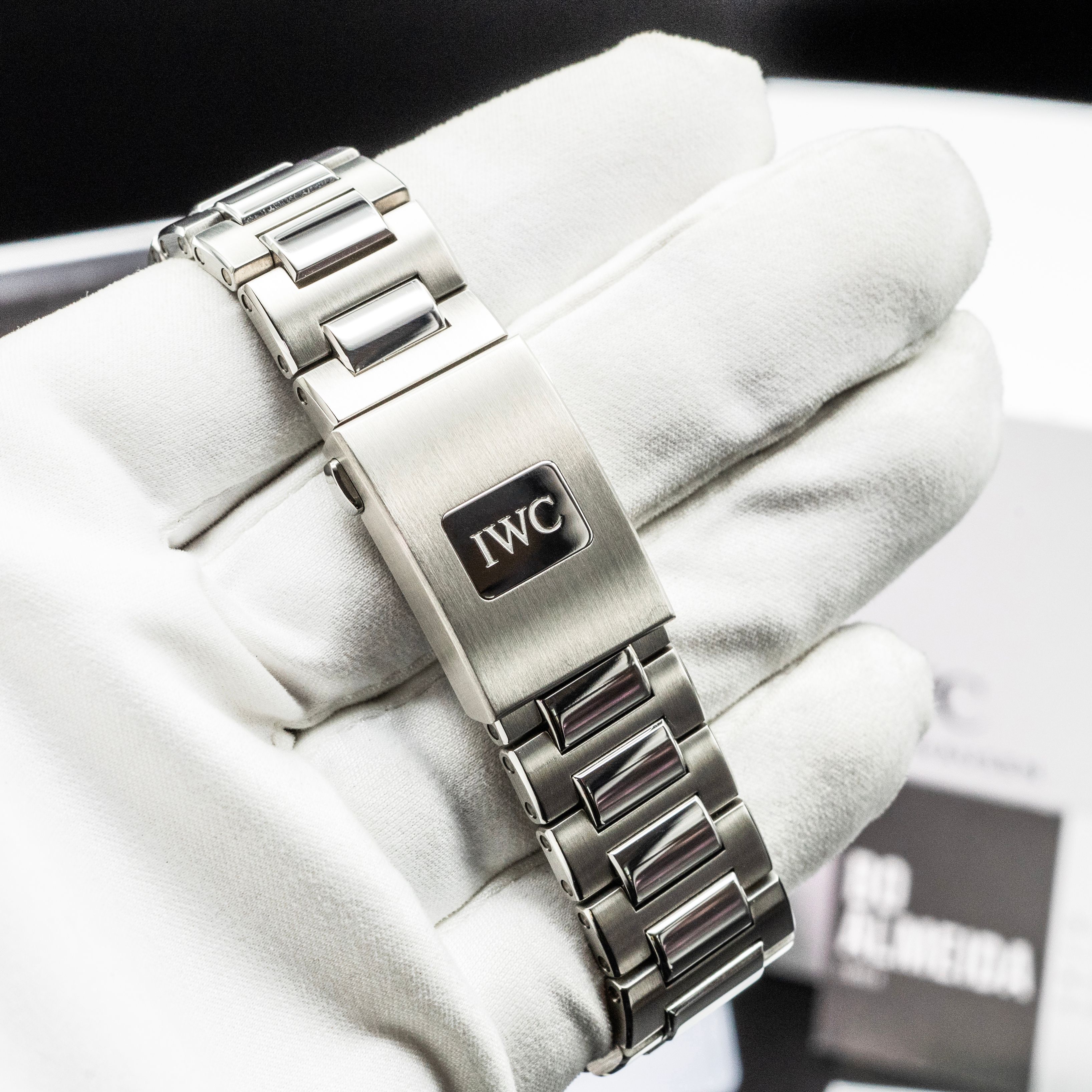 IWC Ingenieur IW328903 Thumbnail 3