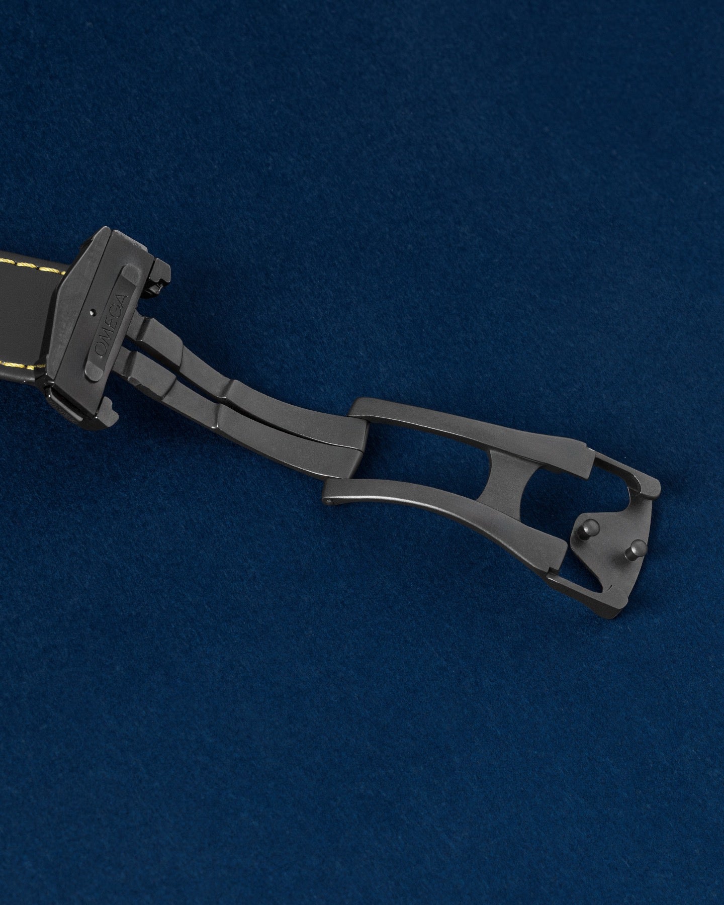 Omega Speedmaster Dark Side of the Moon 310.92.44.50.01.001 Thumbnail 4