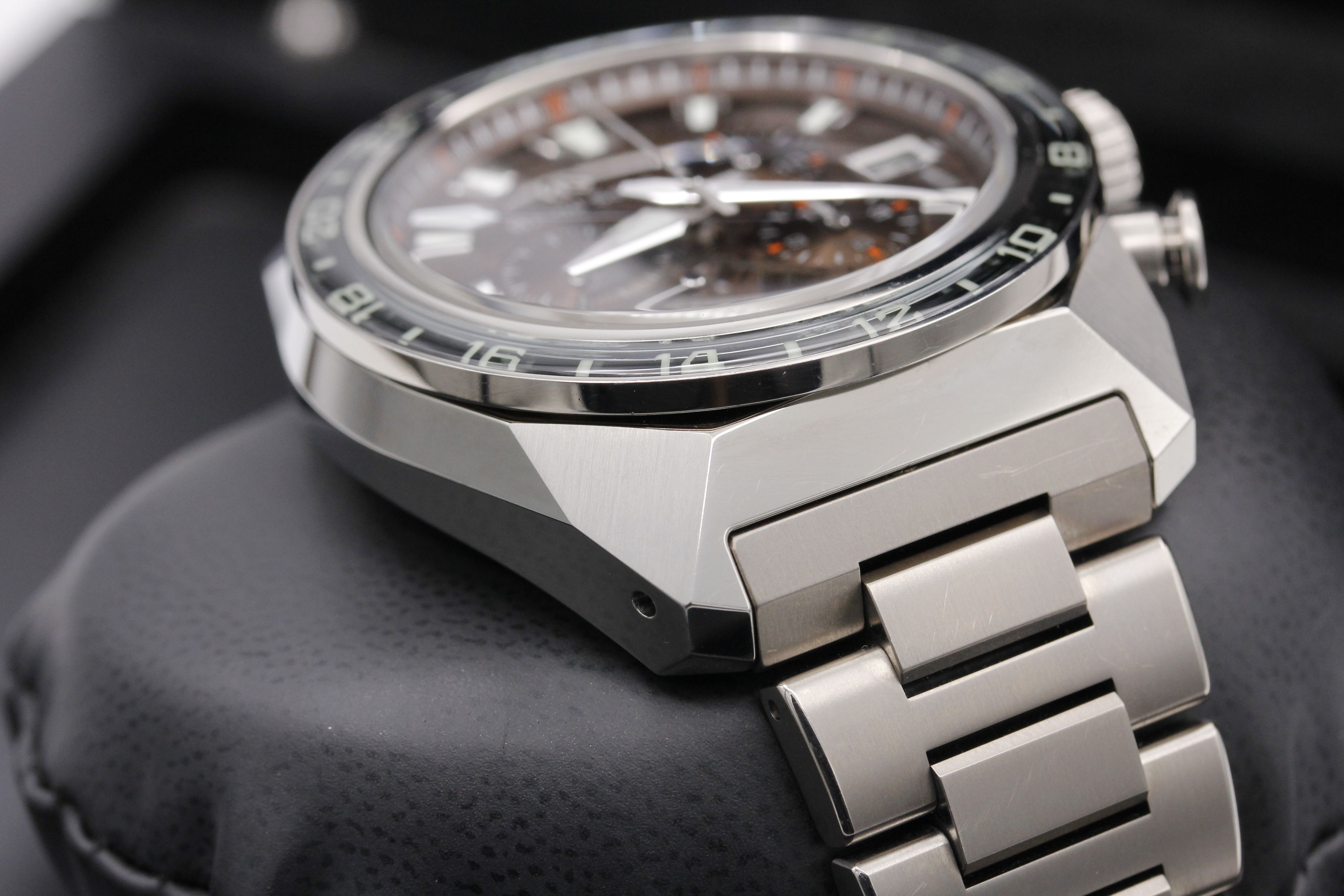 Grand Seiko Sport Collection SBGC231 Thumbnail 5