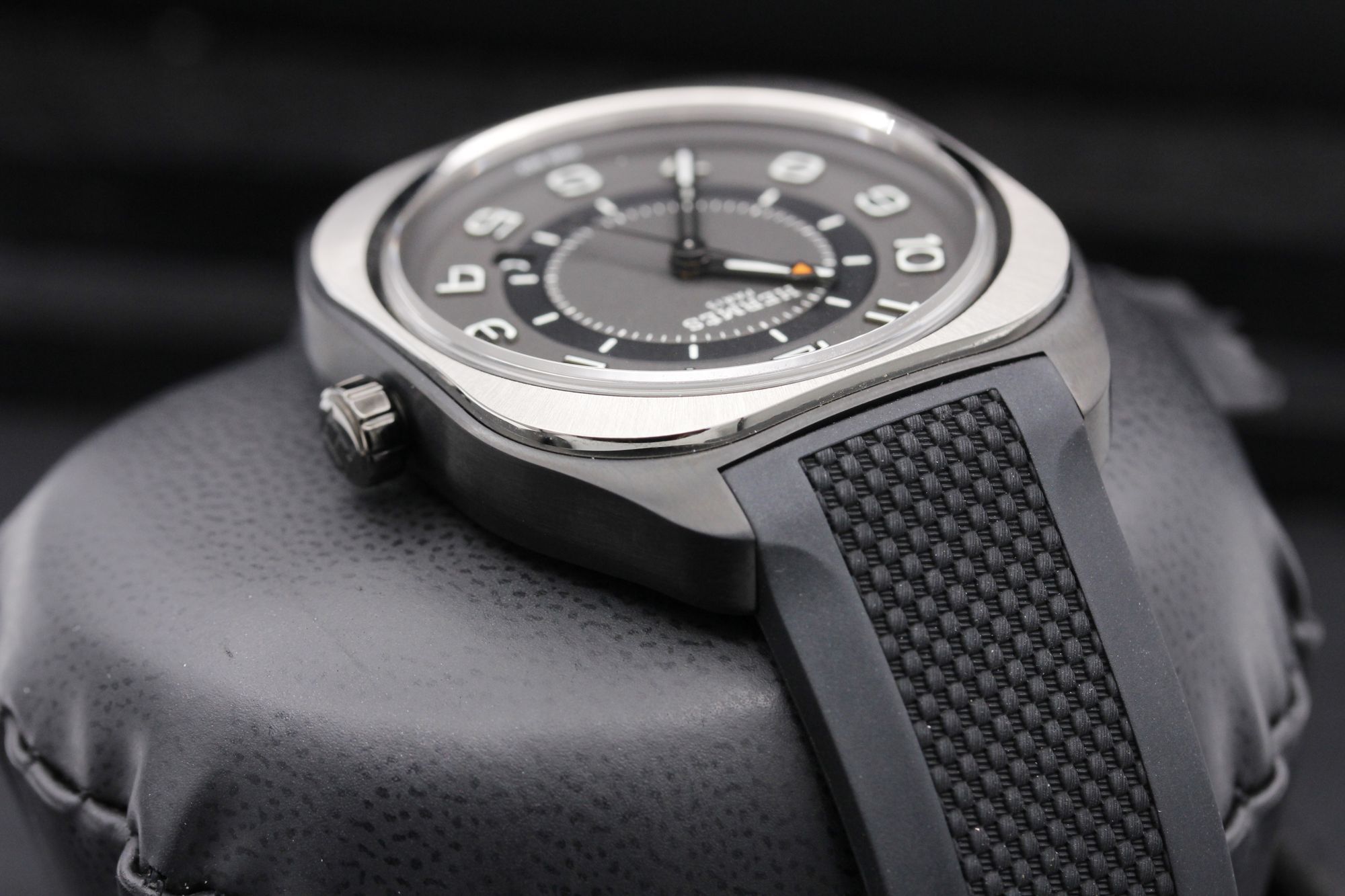 Hermes H08 W049428WW00 Thumbnail 4