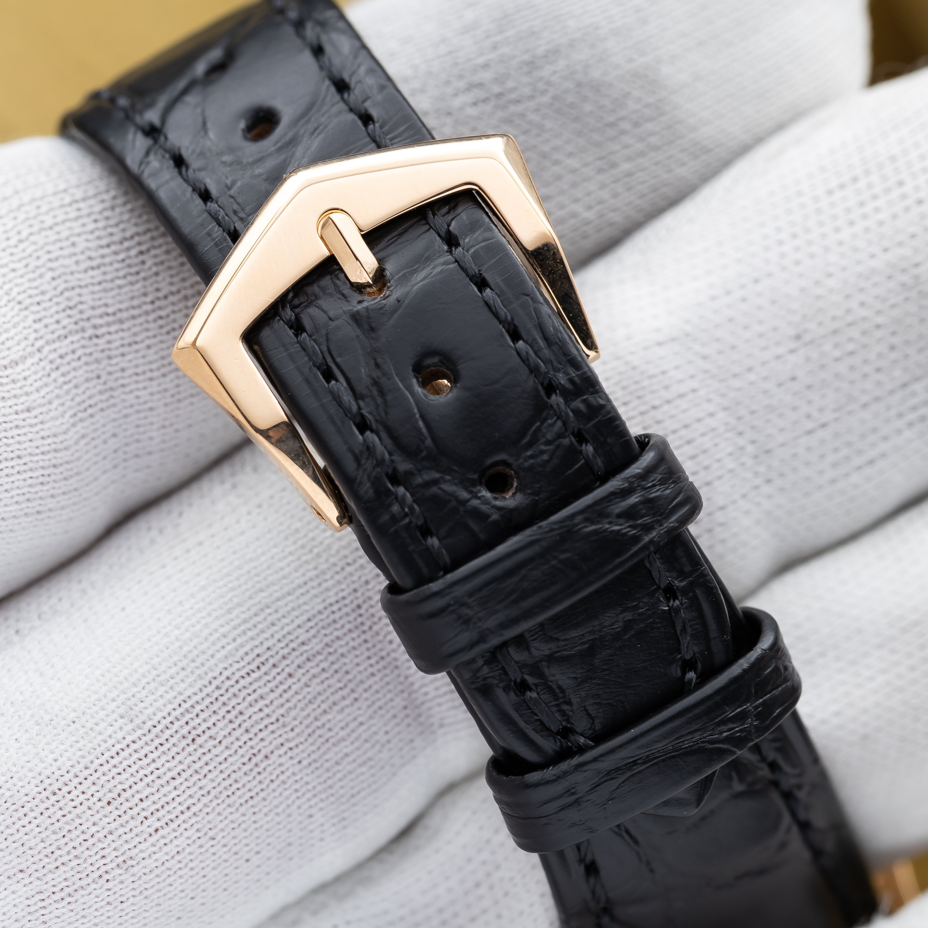 Patek Philippe Complications 4947R-001 Thumbnail 3