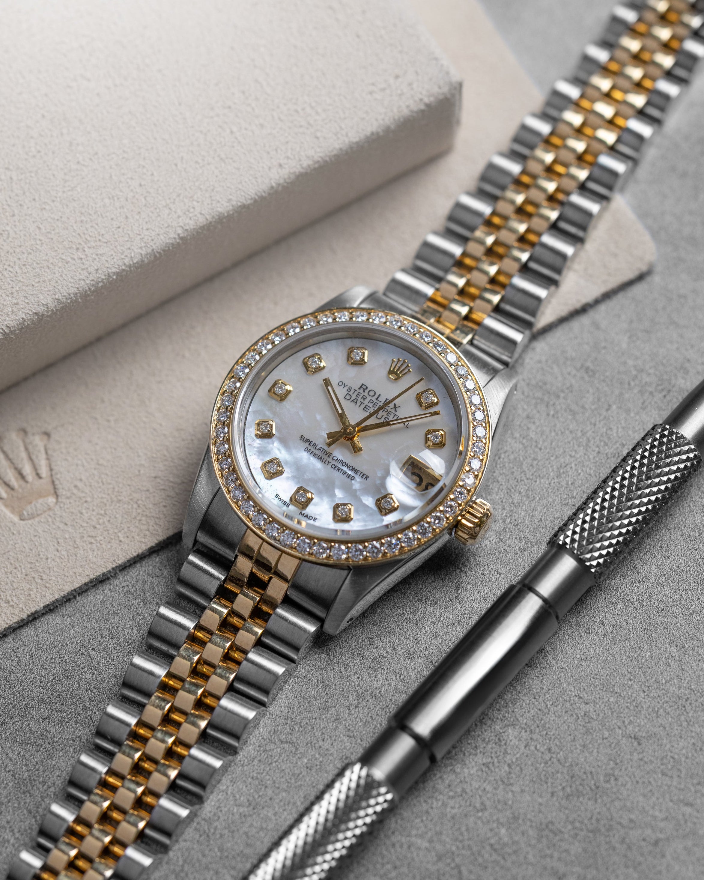 Rolex Mid-Size Datejust 68273 Thumbnail 2
