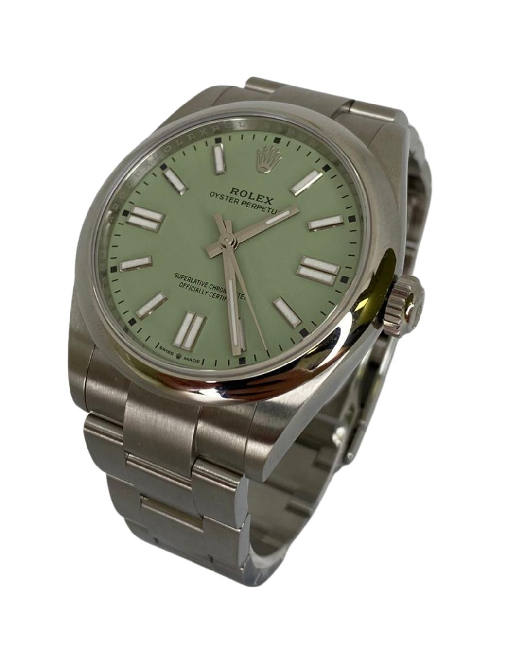 Rolex Oyster Perpetual 41 134300 Thumbnail 2
