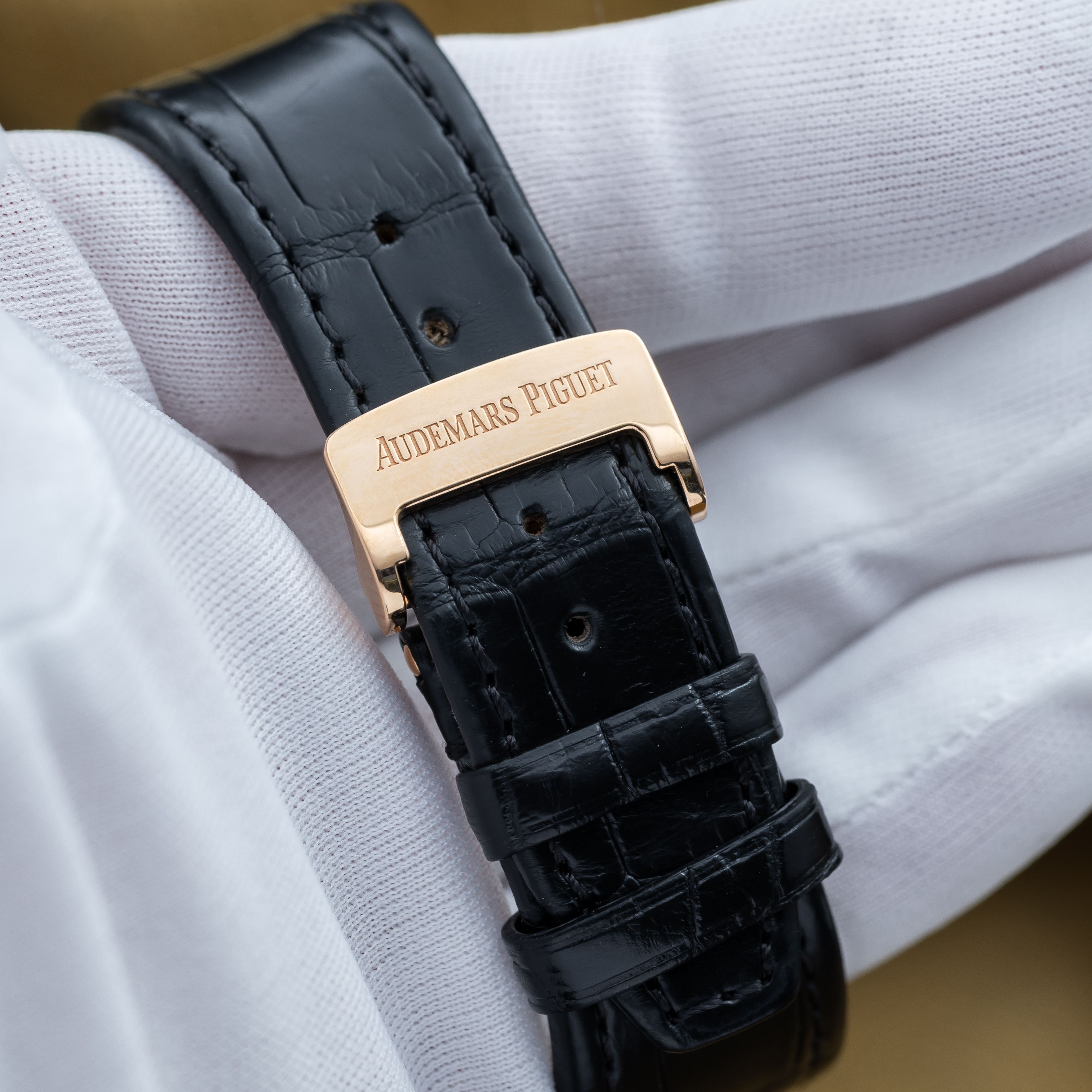 Audemars Piguet Royal Oak 26320OR.OO.D002CR.01 Thumbnail 3