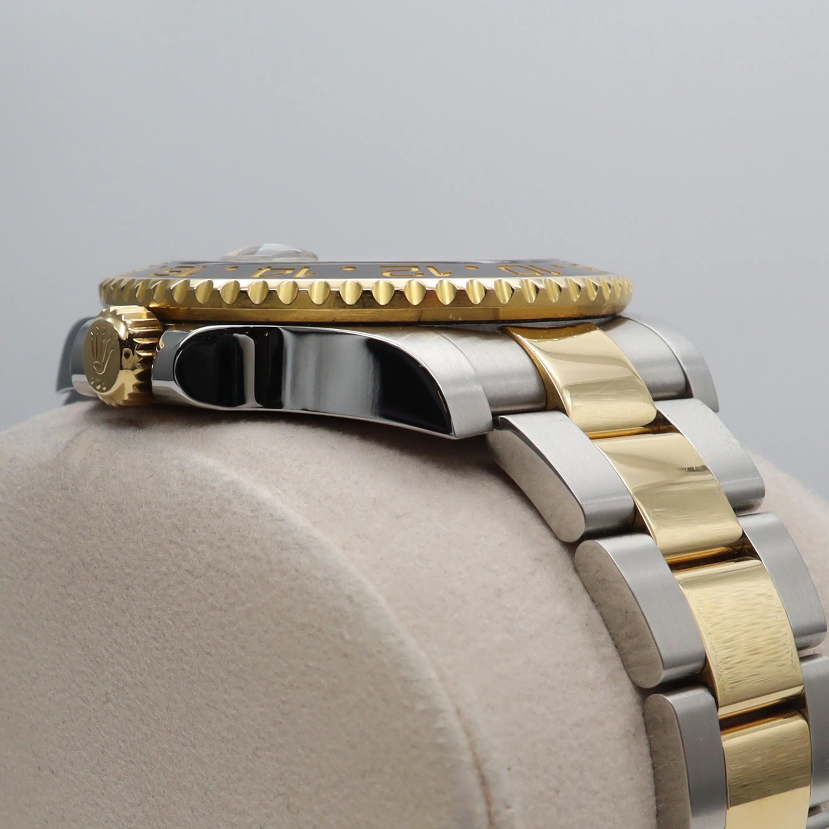 Rolex GMT Master II 116713 LN Thumbnail 2