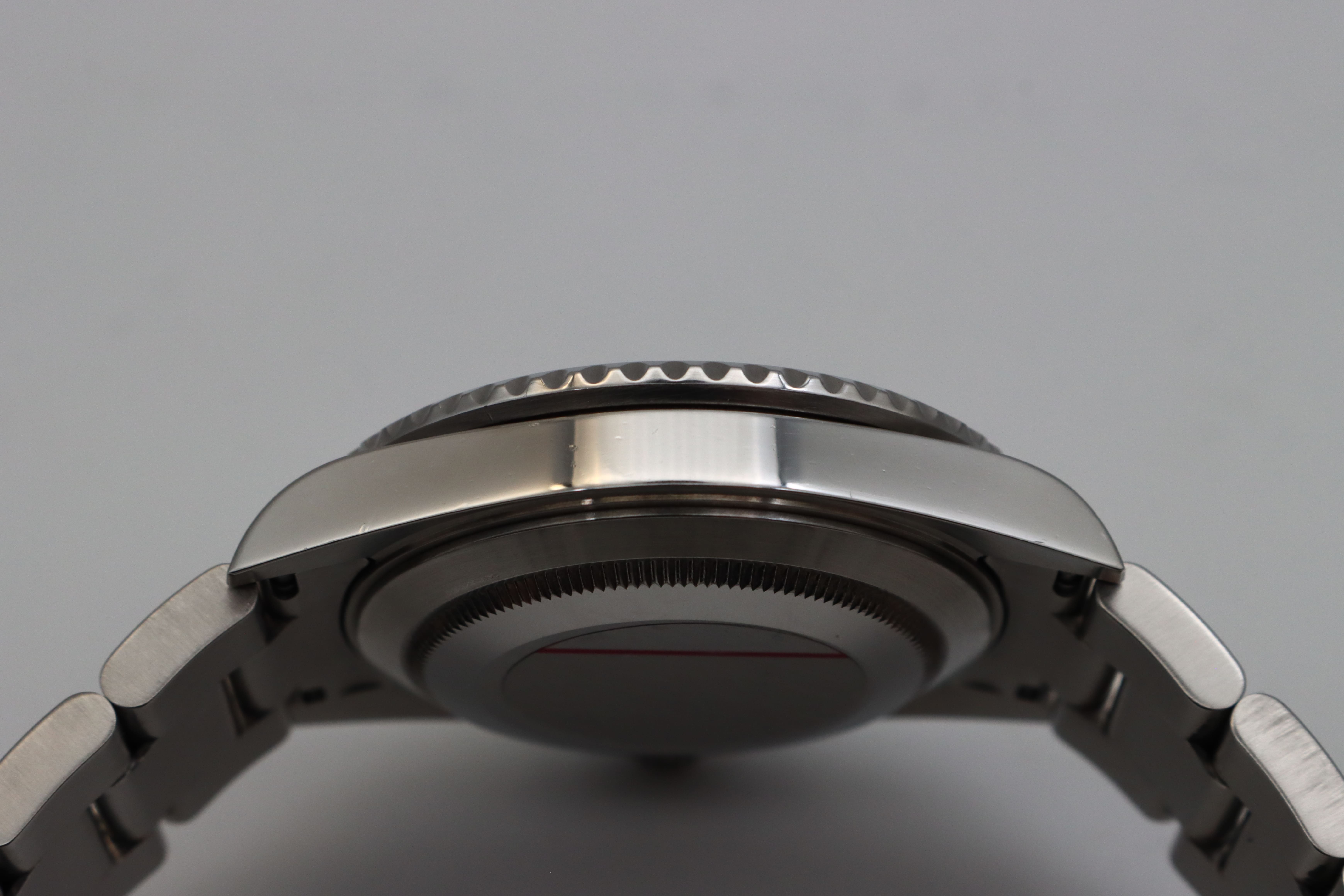 Rolex Submariner 16610 Thumbnail 3