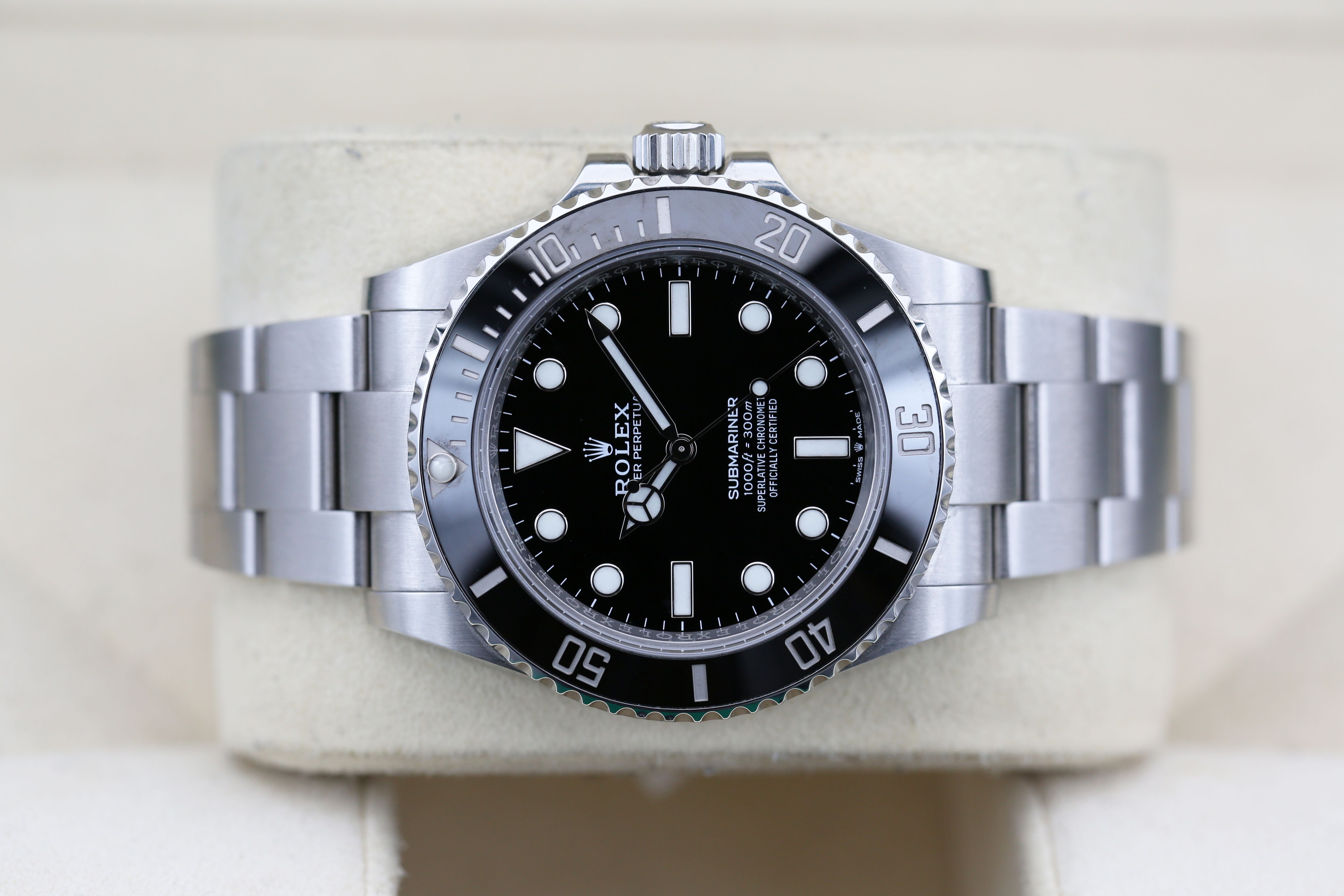 Rolex Submariner 124060 Thumbnail 5