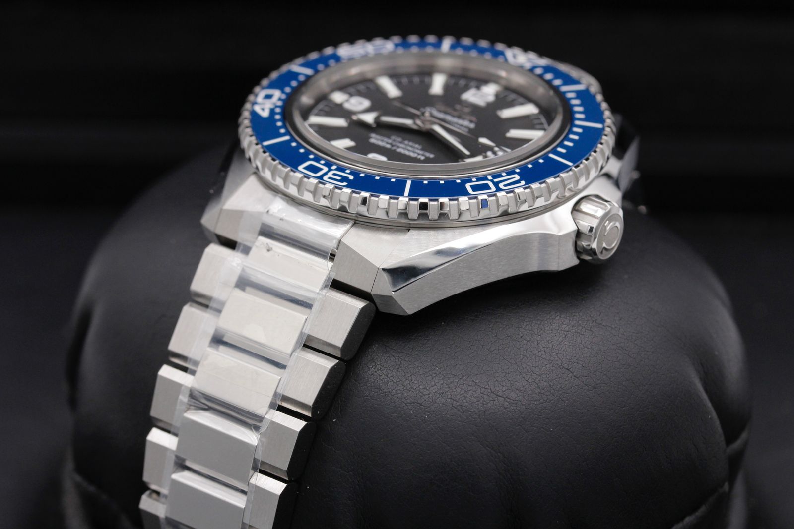 Omega Planet Ocean 217.30.42.21.01.002 Thumbnail 2