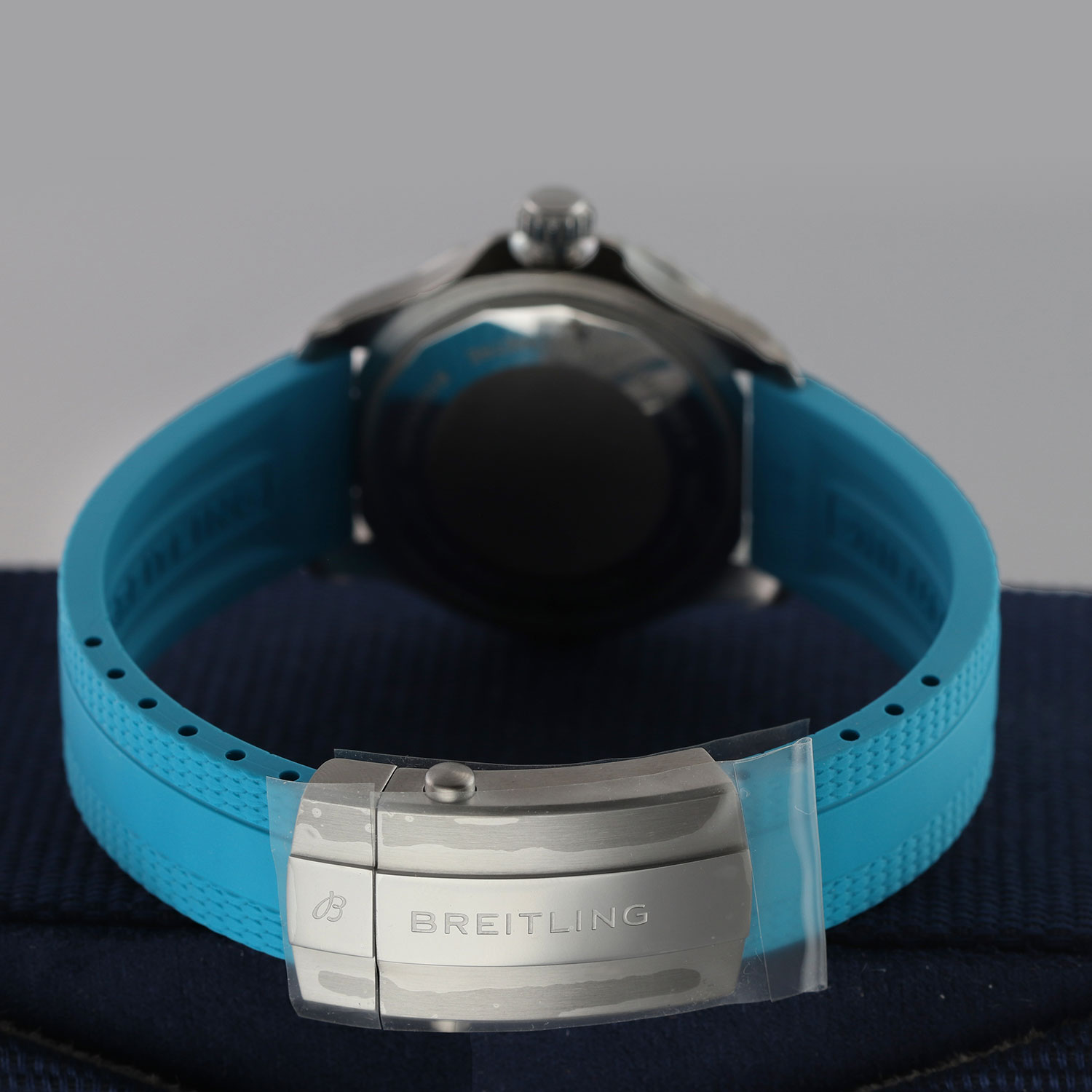 Breitling SuperOcean Automatic 36 A17377 Thumbnail 4