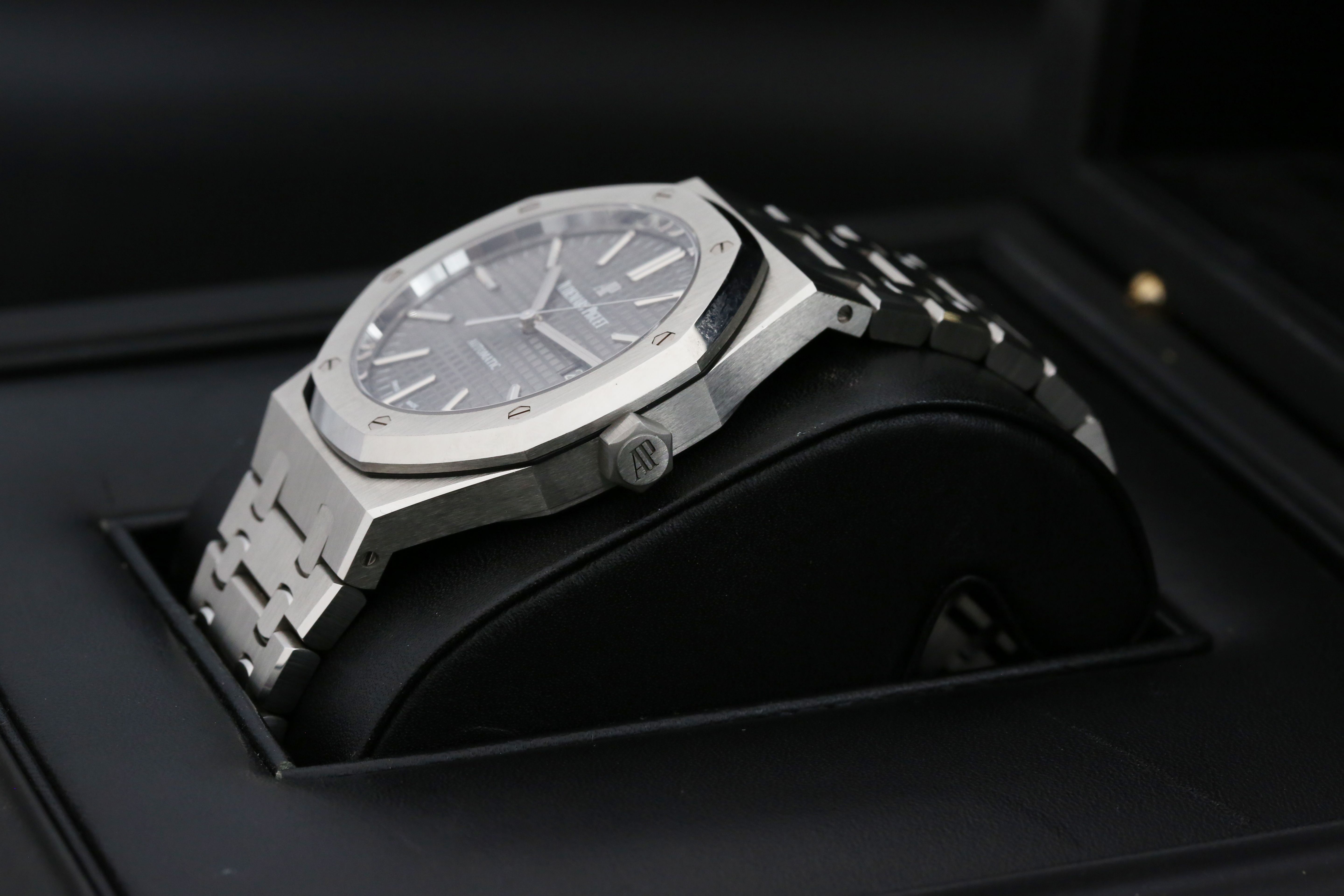 Audemars Piguet Royal Oak 15400ST.OO.1220ST.04 Thumbnail 6