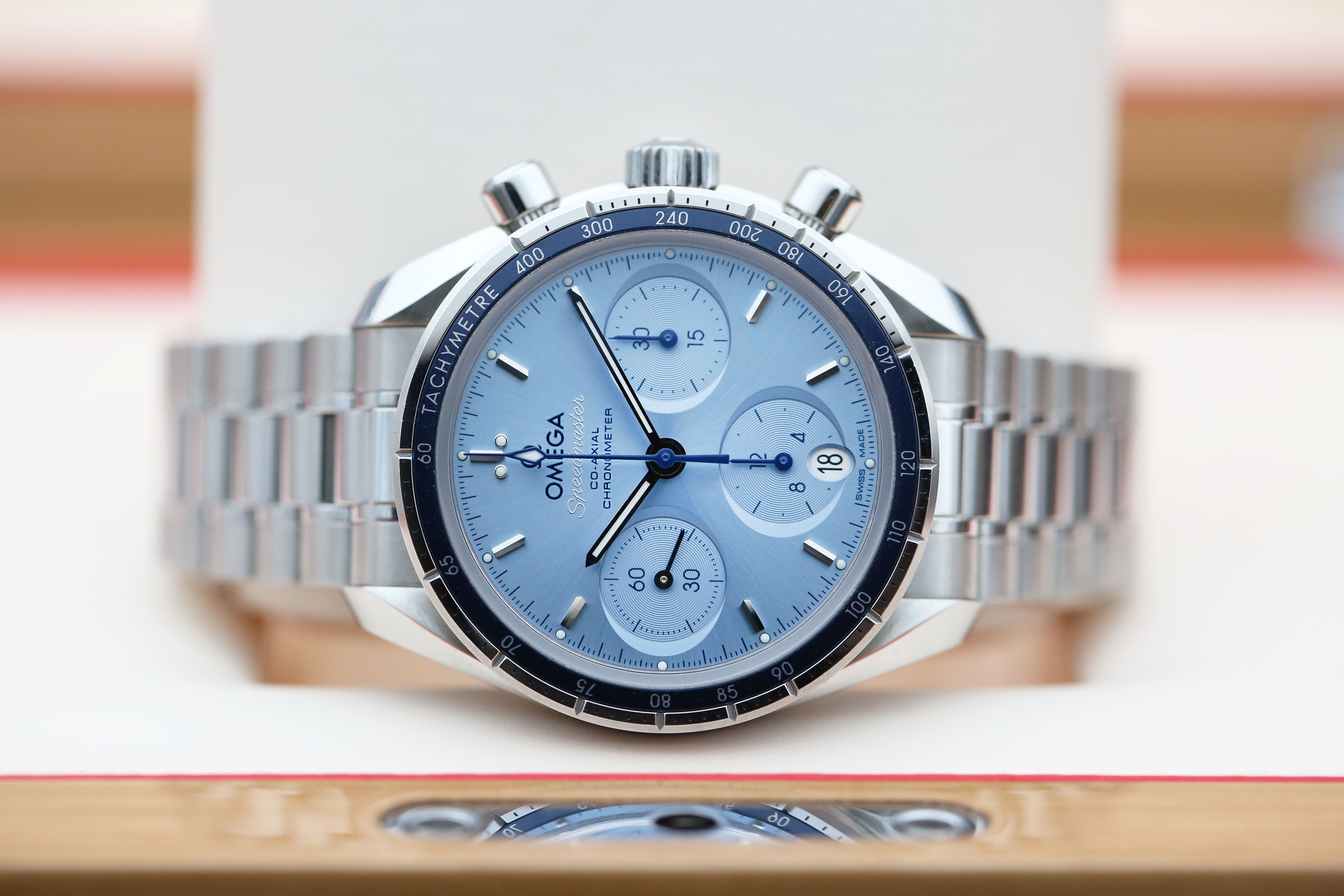 Omega Speedmaster 38 324.30.38.50.03.001 Thumbnail 5