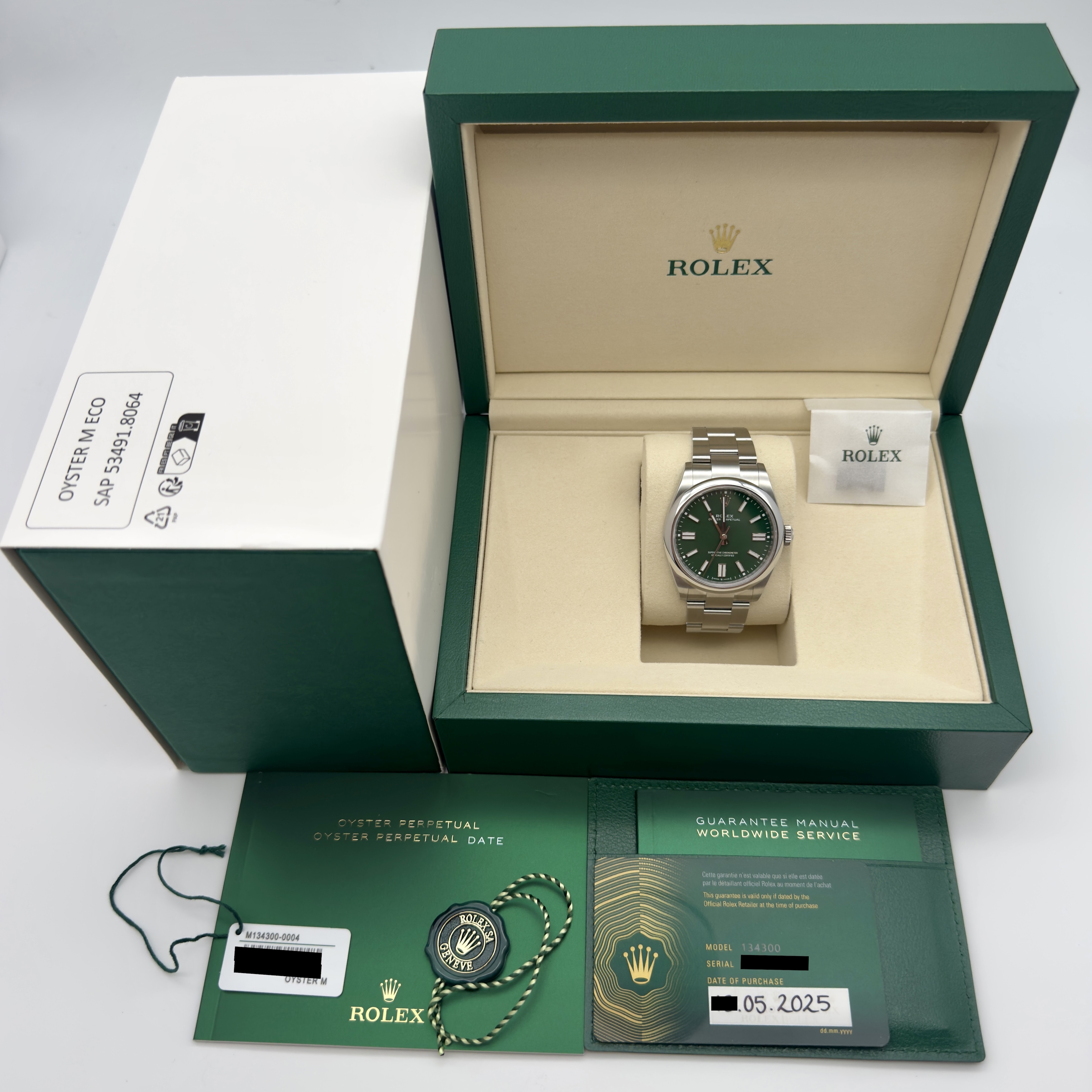 Rolex Oyster Perpetual 41 134300 Thumbnail 6