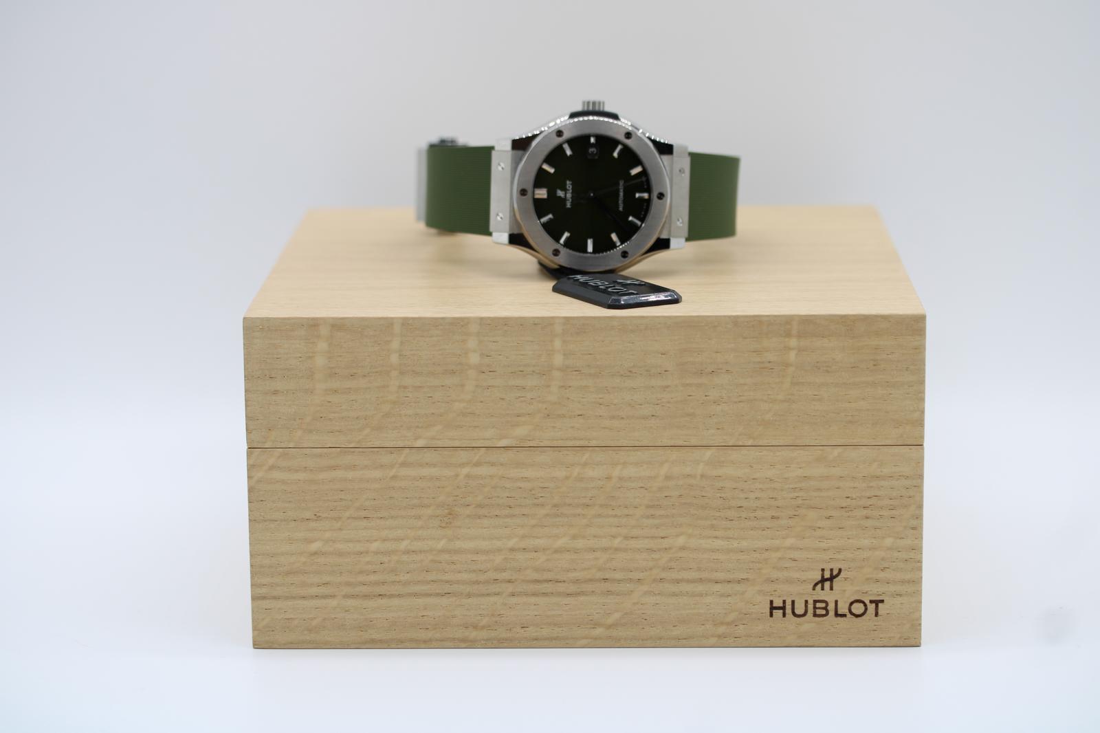 Hublot Classic Fusion 542.NX.8970.RX Thumbnail 6