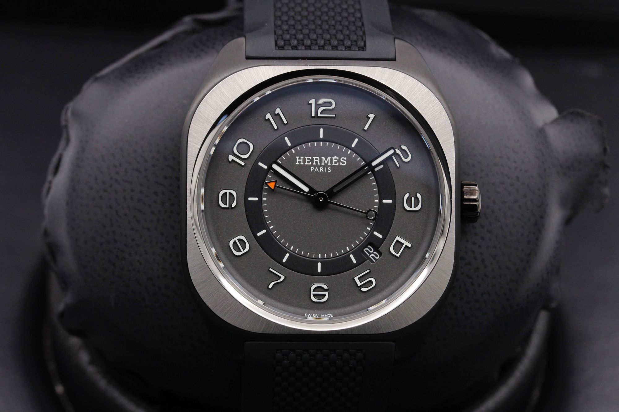 Hermes H08 W049428WW00 Thumbnail 1