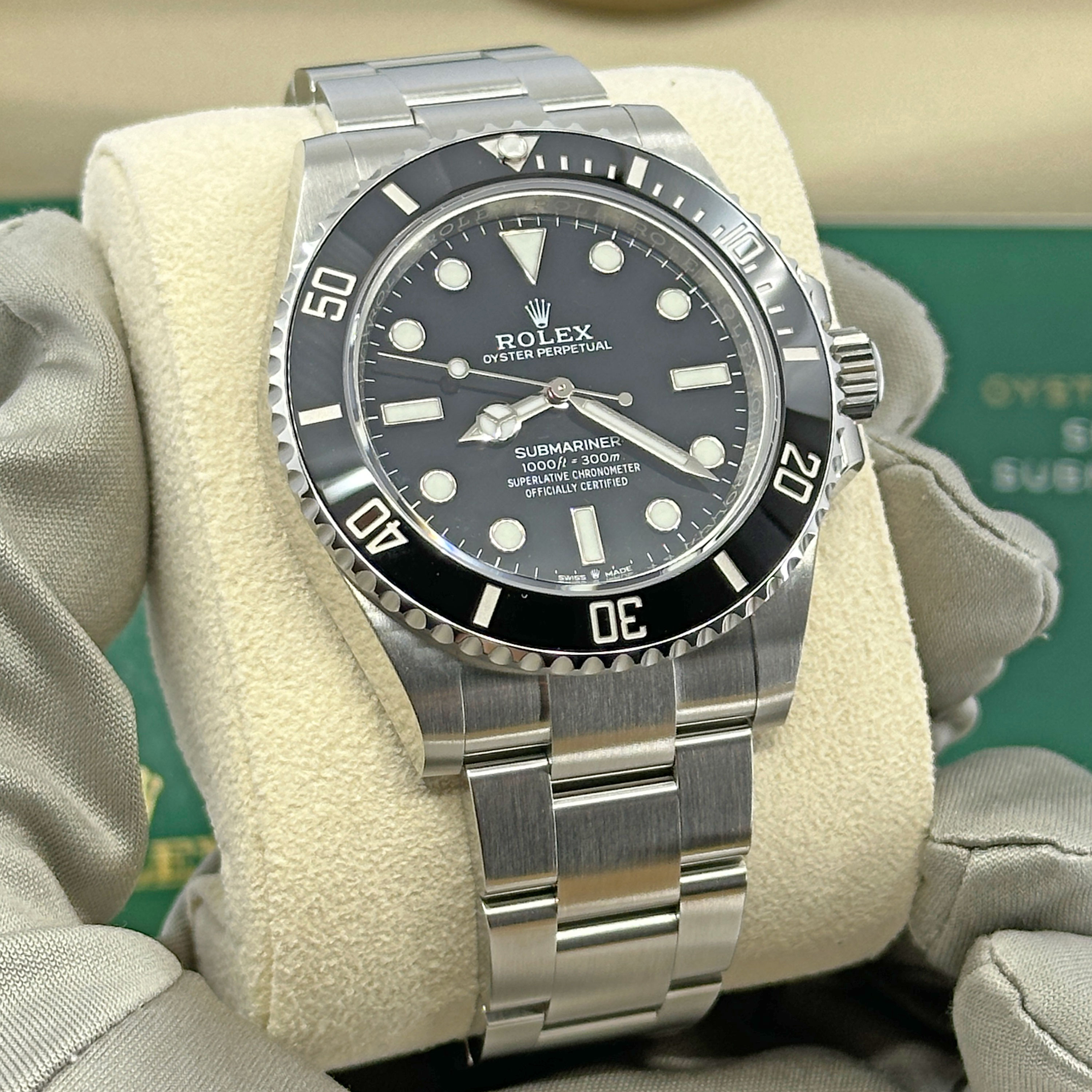 Rolex Submariner 124060 Thumbnail 6