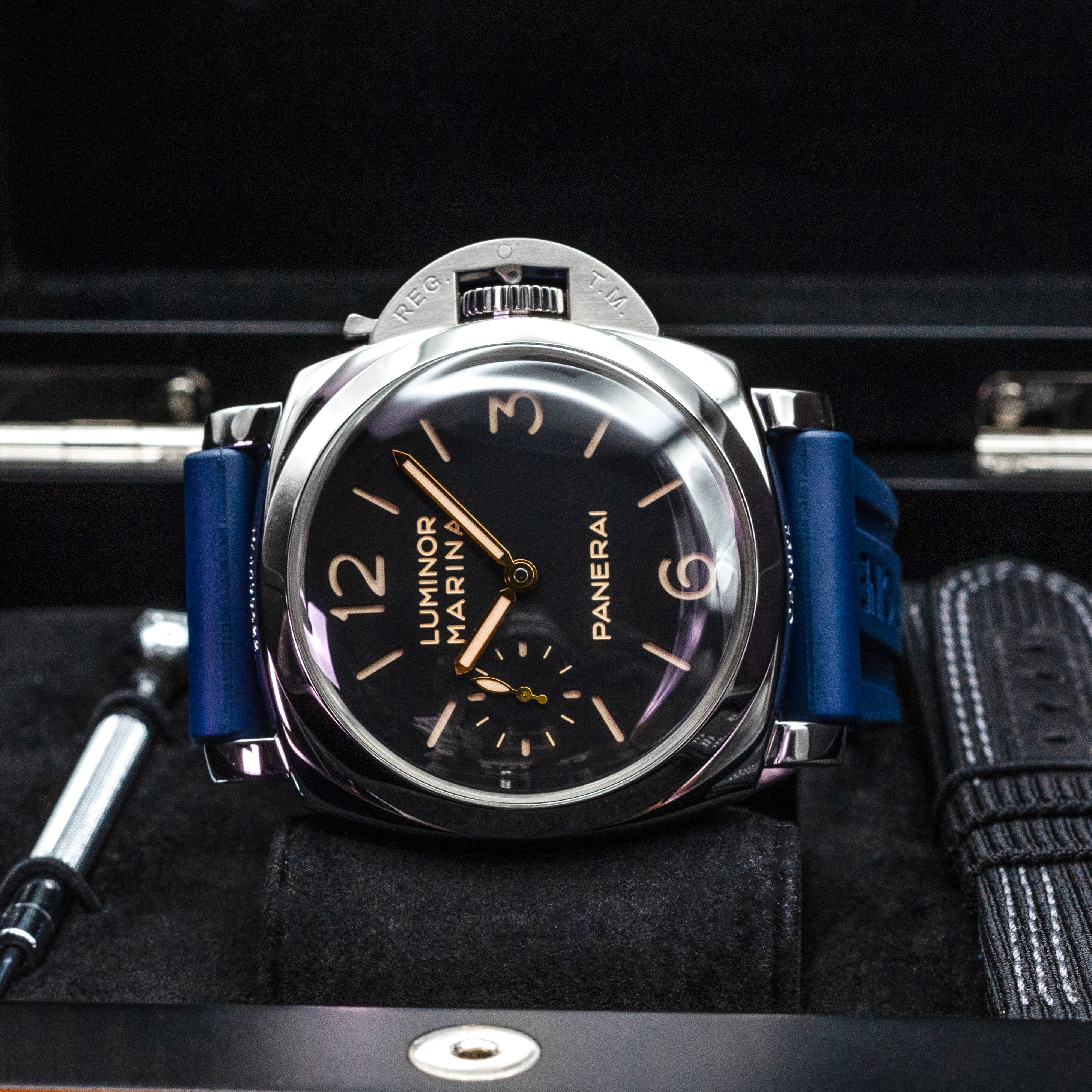 Panerai Luminor Marina PAM00422 Thumbnail 2