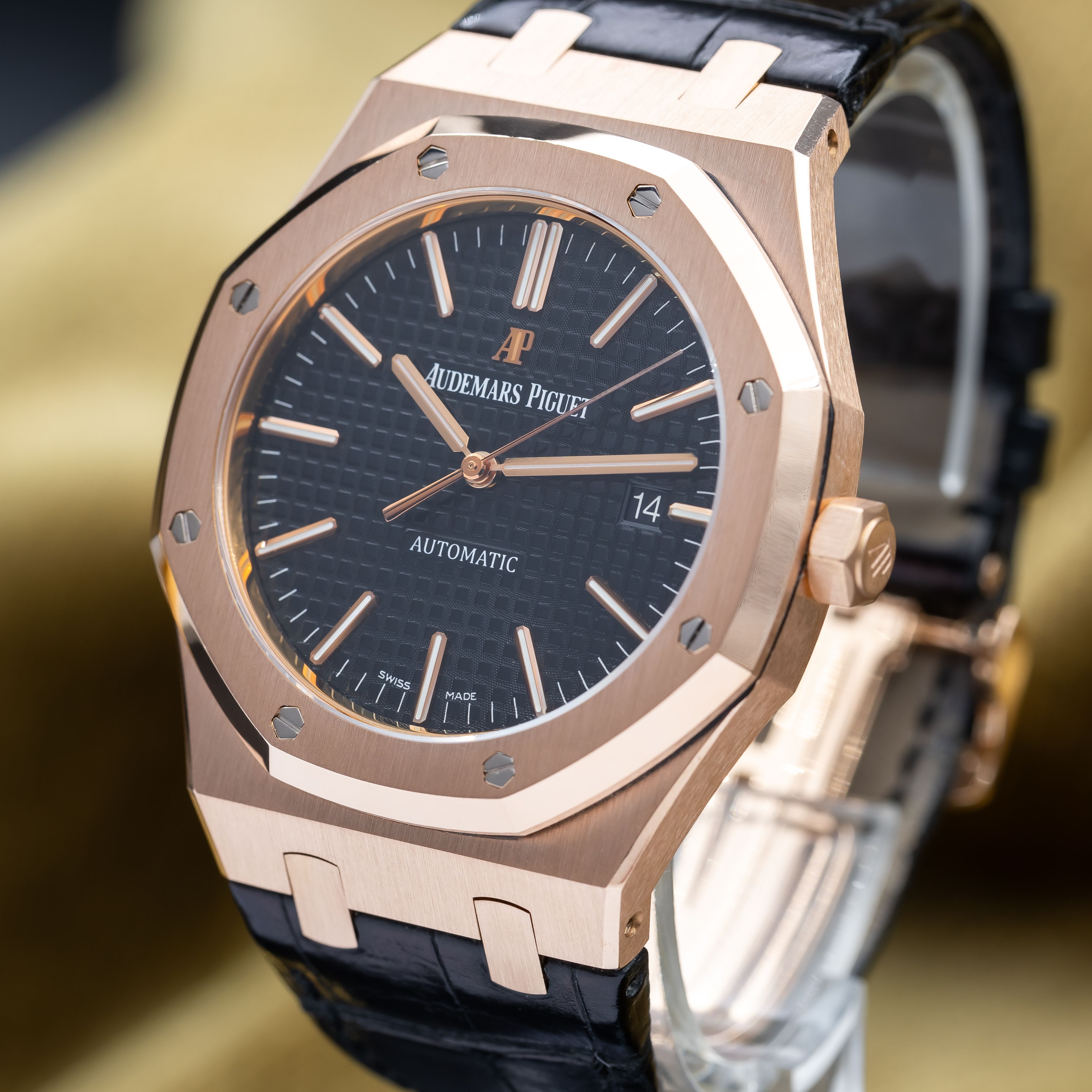 Audemars Piguet Royal Oak 15400OR.OO.D002CR.01 Thumbnail 2
