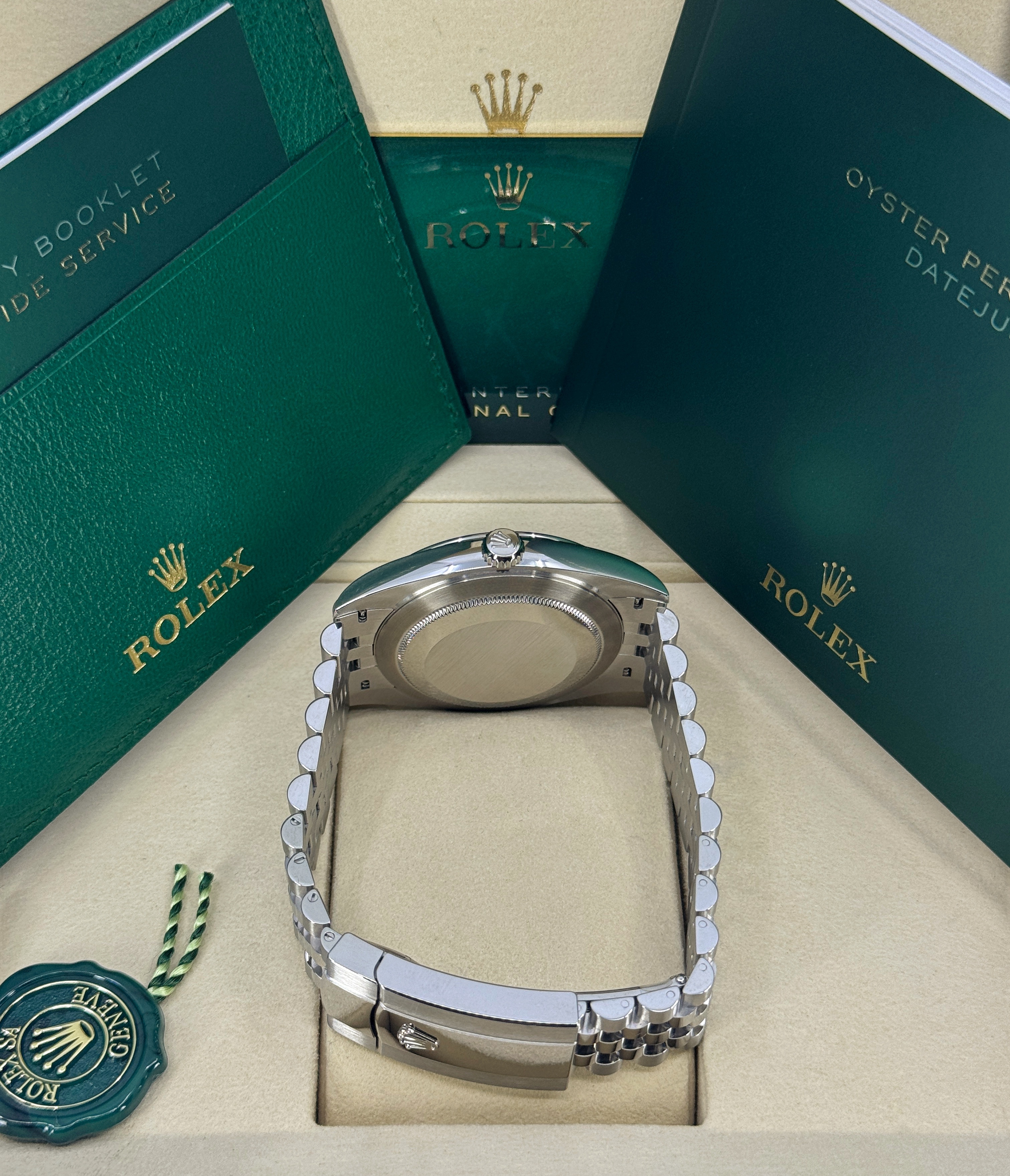 Rolex Datejust 41 126300 Thumbnail 4