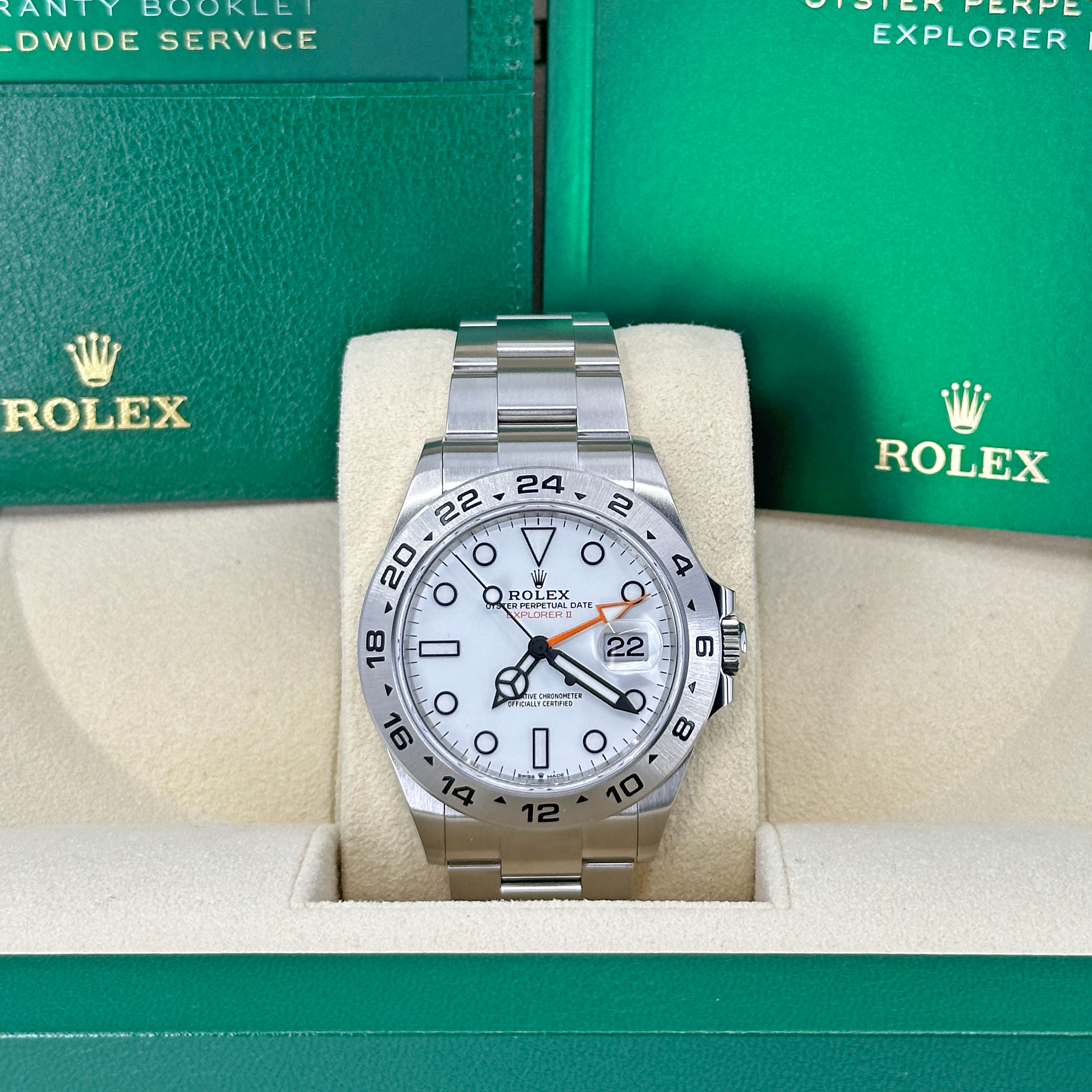 Rolex Explorer II 226570 Thumbnail 5