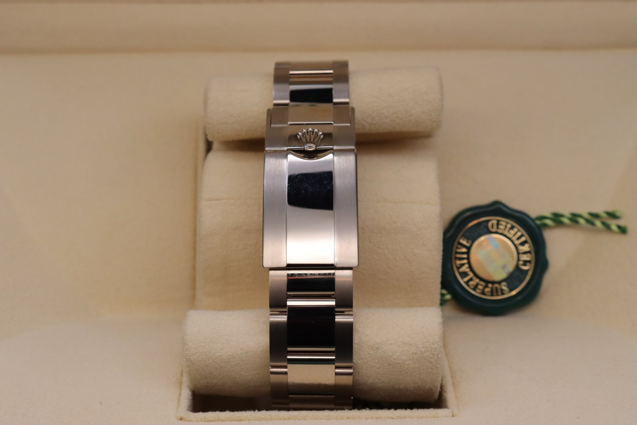 Rolex Daytona 126509 Thumbnail 3