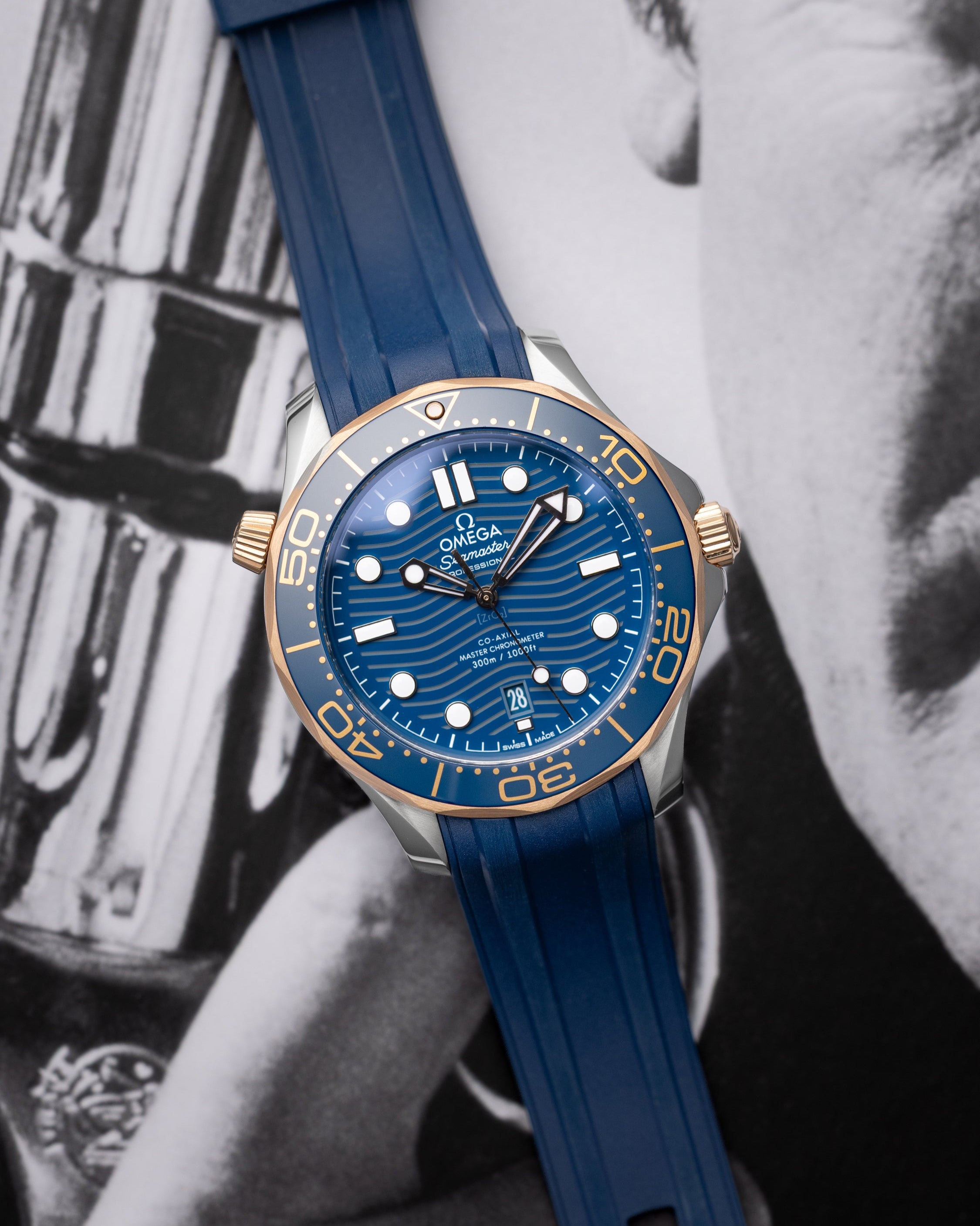 Omega Seamaster Diver 300m 210.20.42.20.03.002 Thumbnail 2