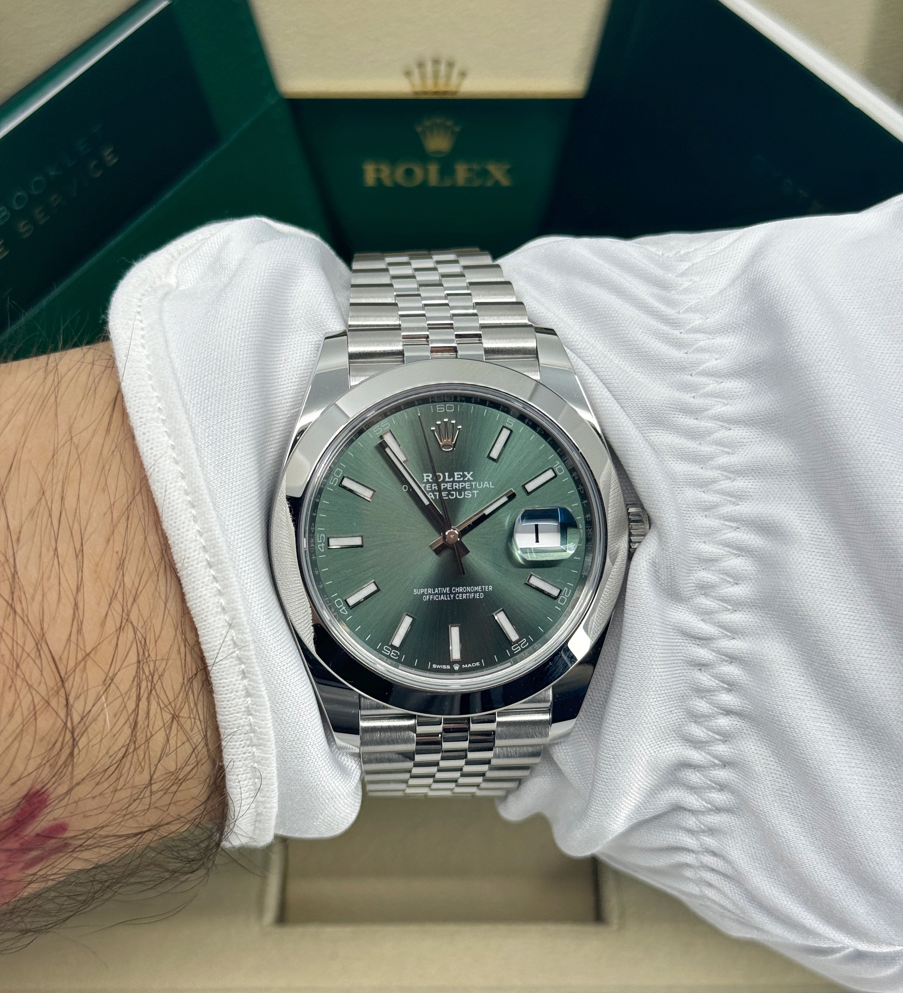 Rolex Datejust 41 126300 Thumbnail 5
