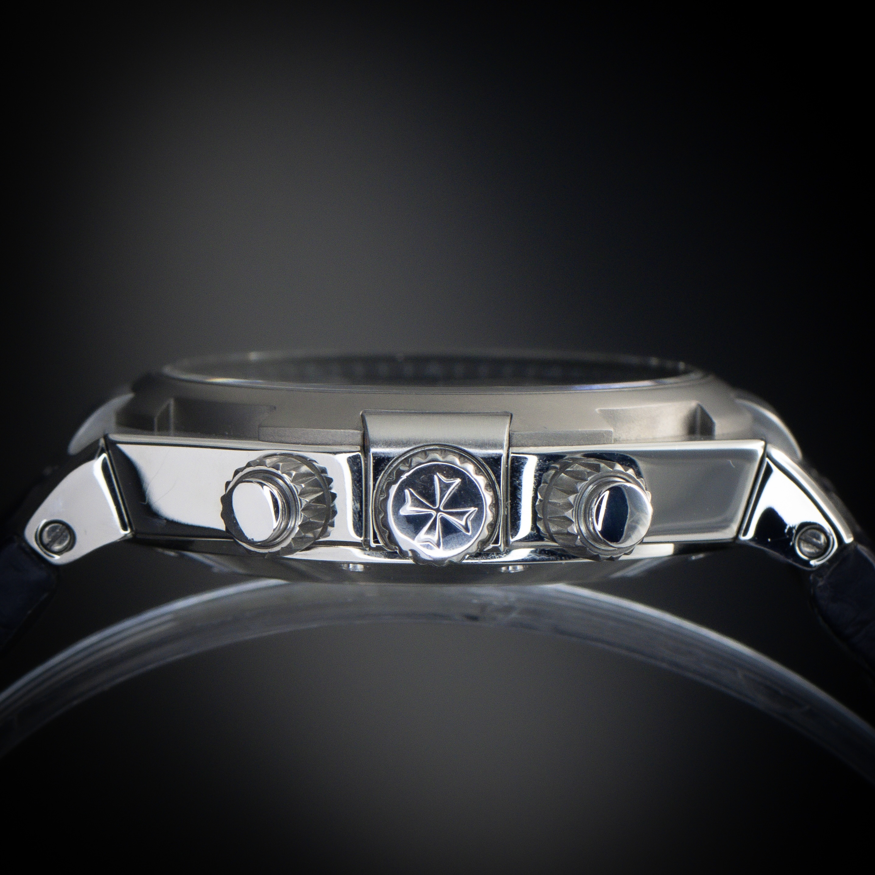 Vacheron Constantin Overseas 49150/000W-9501 Thumbnail 2