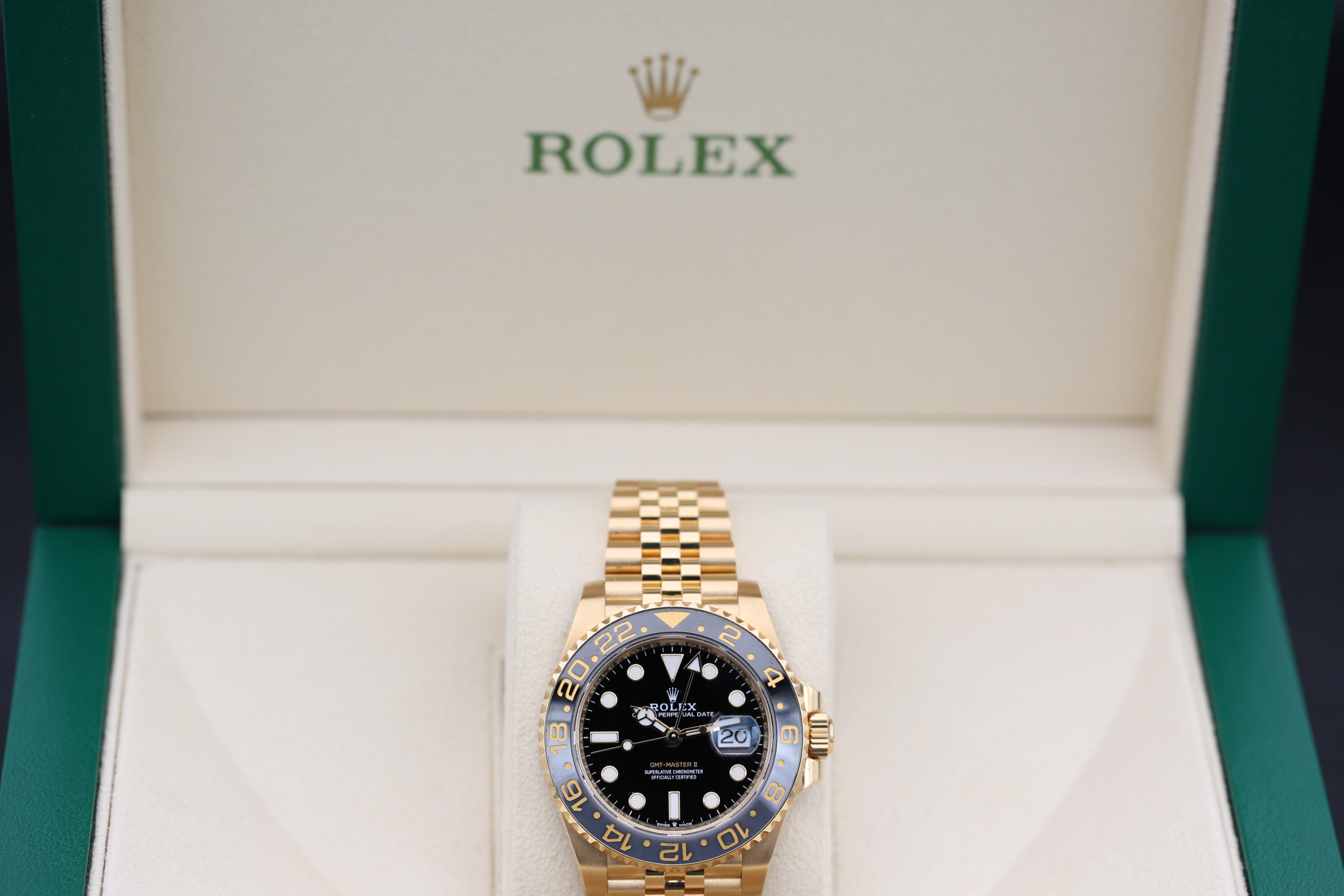 Rolex GMT Master II 126718 GRNR Thumbnail 4