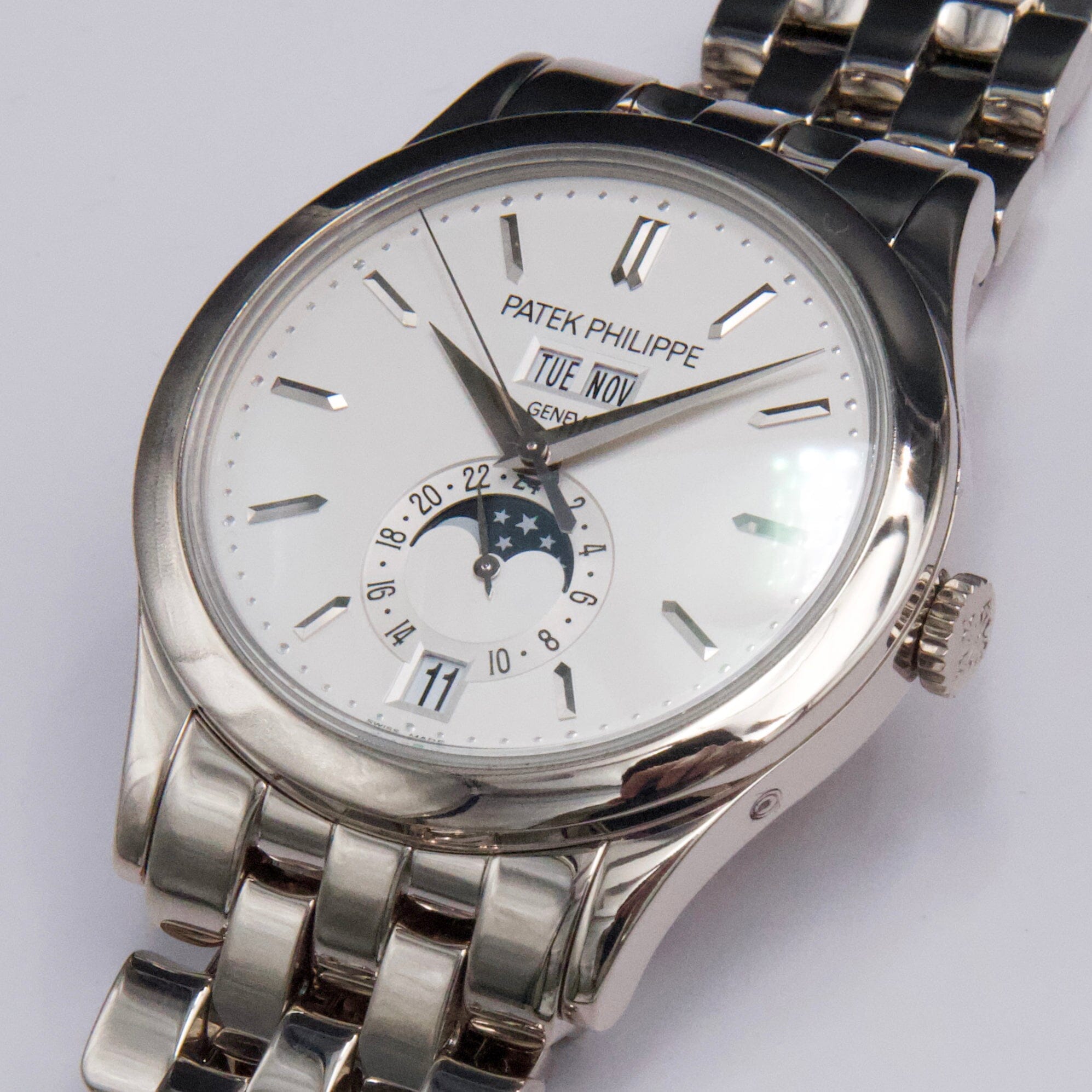 Patek Philippe Annual Calendar 5396/1G-010 Thumbnail 3