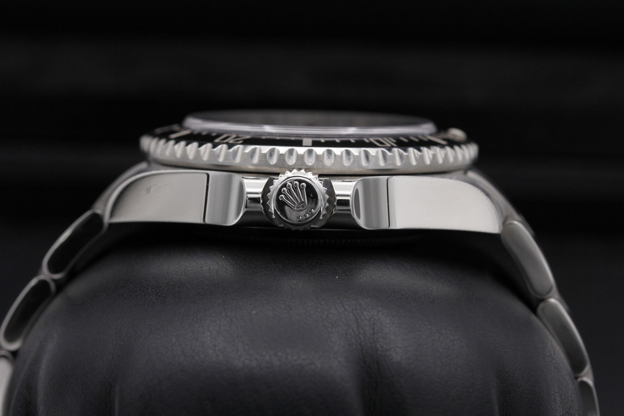 Rolex Sea-Dweller 4000 116600 Thumbnail 3