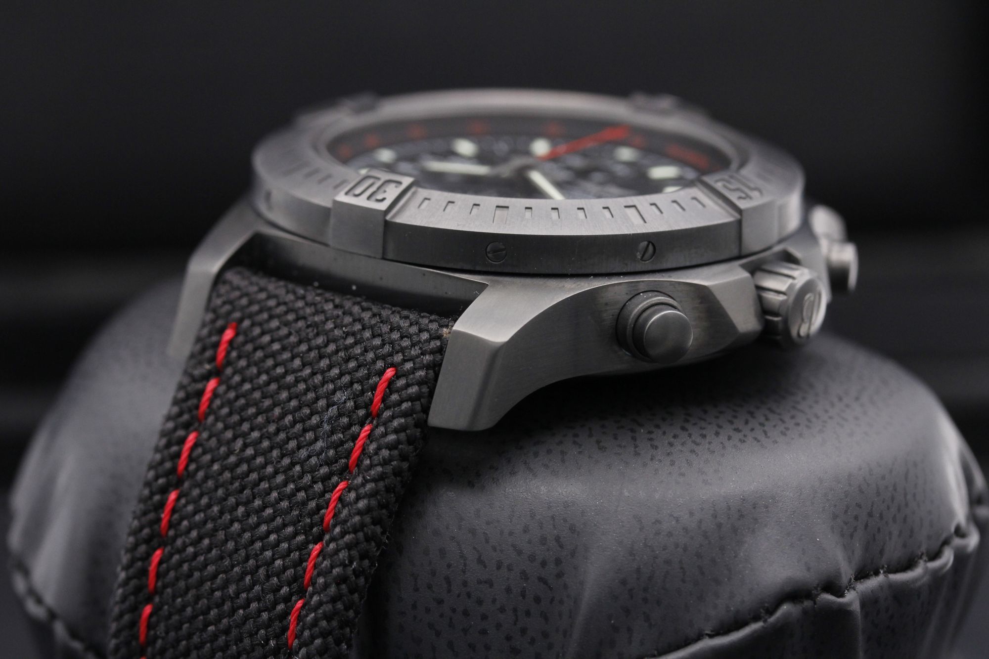 Breitling Colt Auto M13388 Thumbnail 2