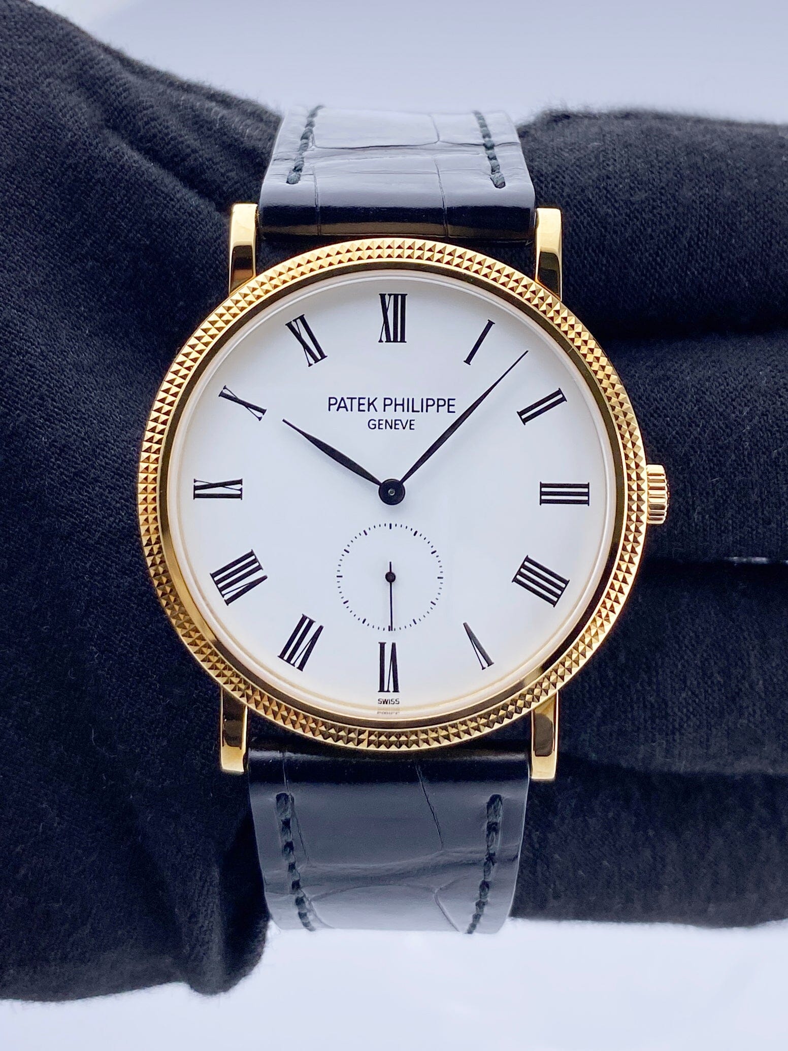 Patek Philippe Calatrava 5119J-001 Thumbnail 2