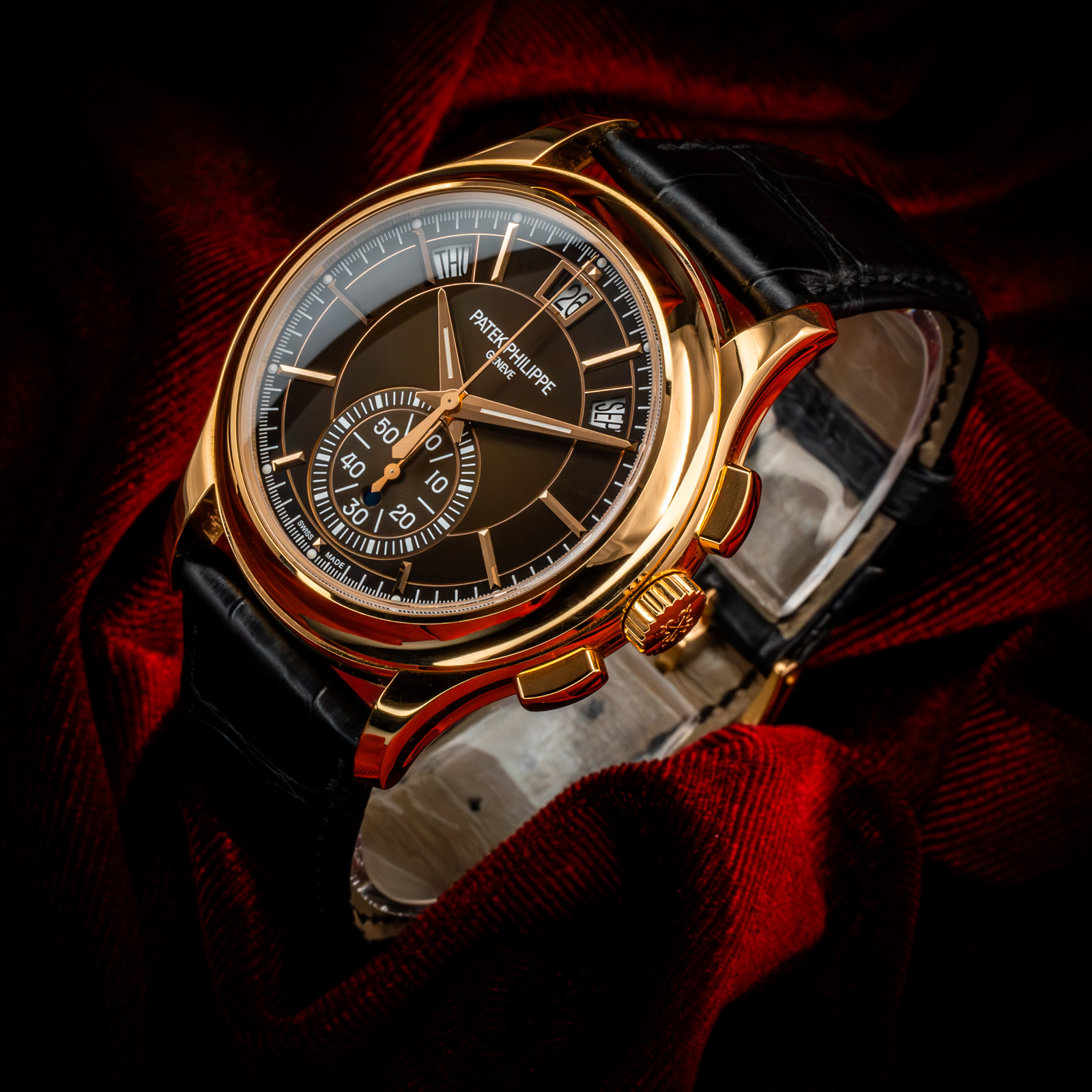 Patek Philippe Complications 5905R-001 Thumbnail 3