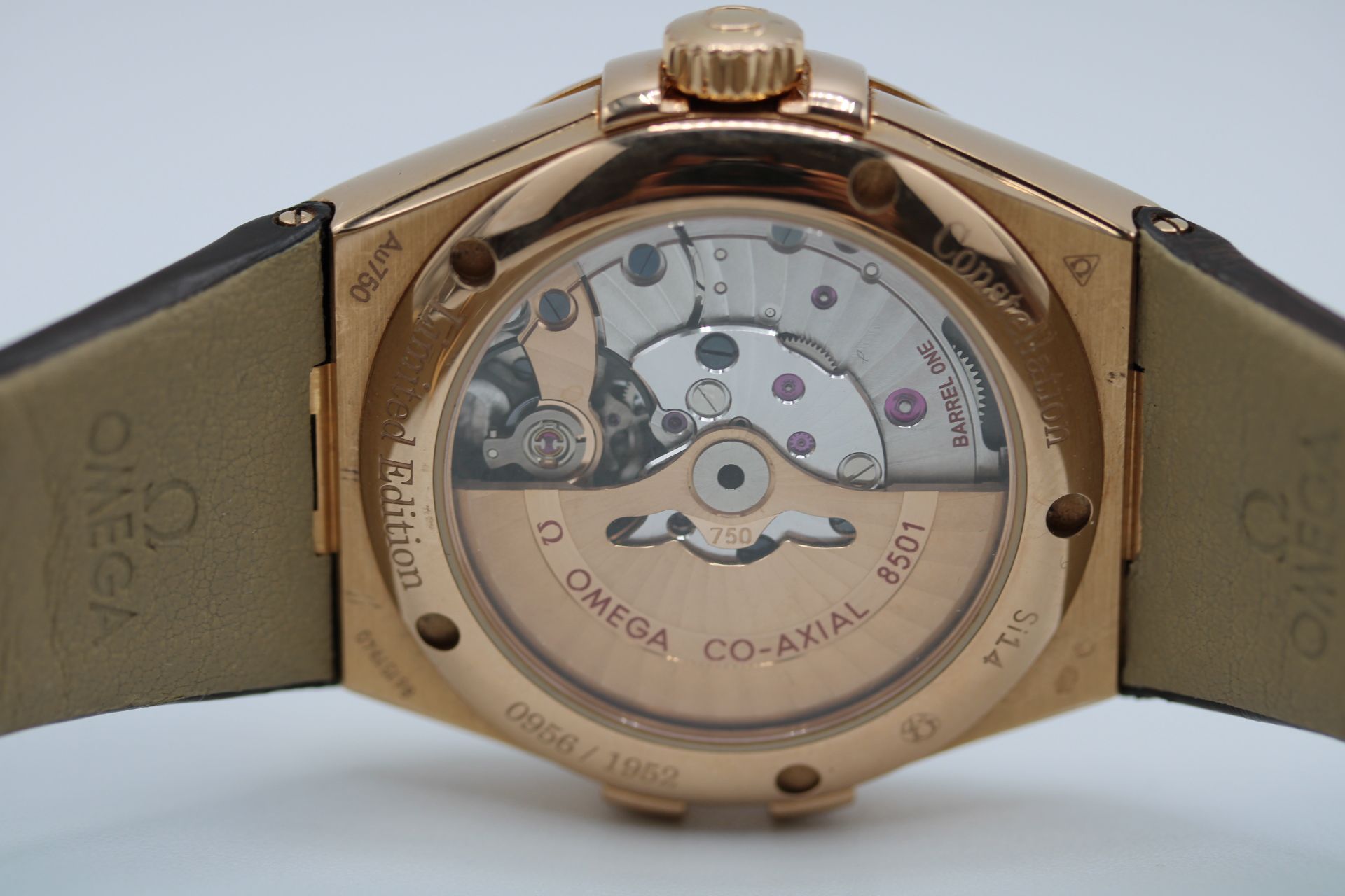 Omega Constellation 123.53.38.21.02.001 Thumbnail 4